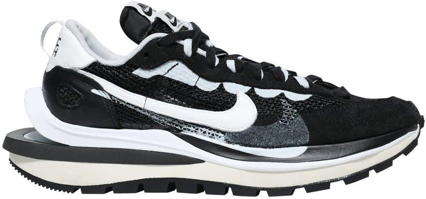 Nike Vaporwaffle — sacai Black White
