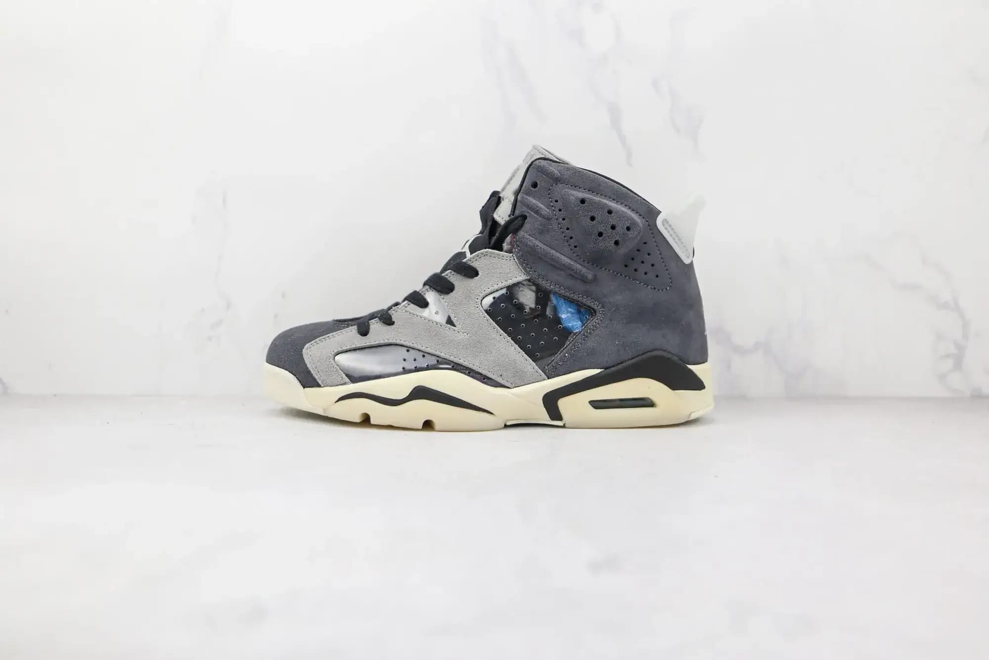 Jordan NIKE AIR JORDAN 6 Retro — Smoke Grey