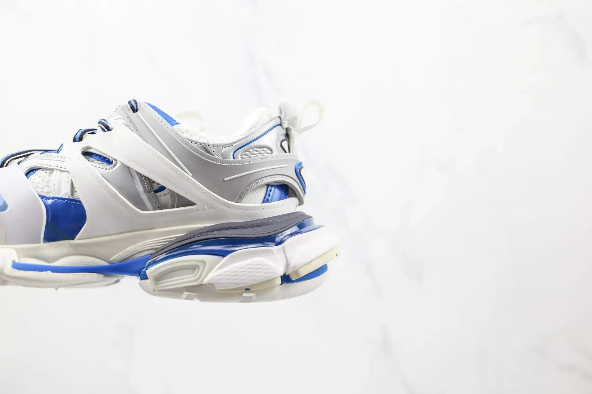Balenciaga — Produktbild