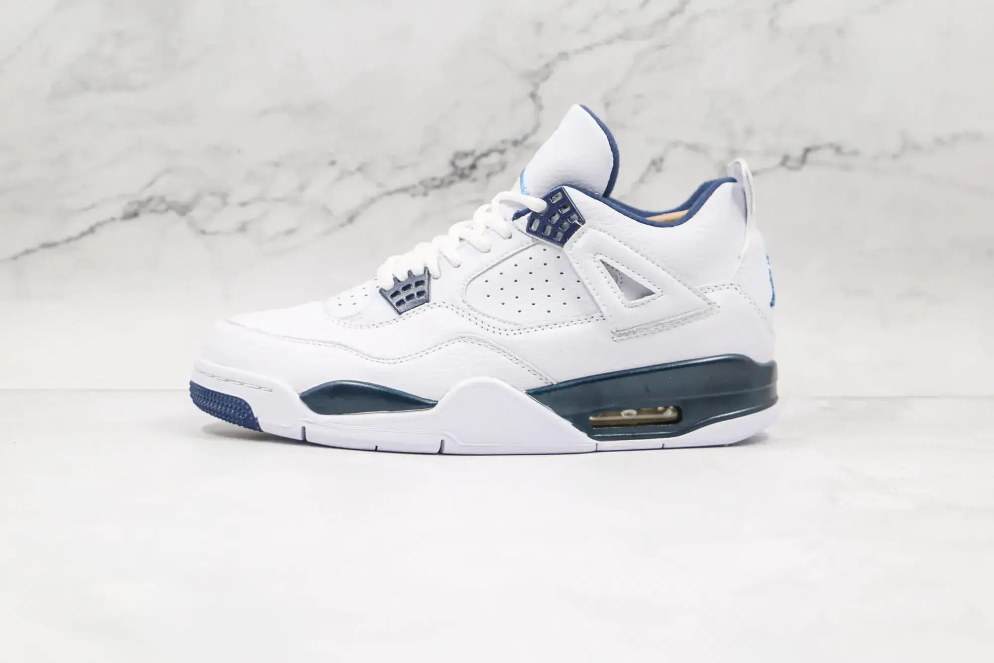 Jordan Nike Air Jordan 4 Columbia