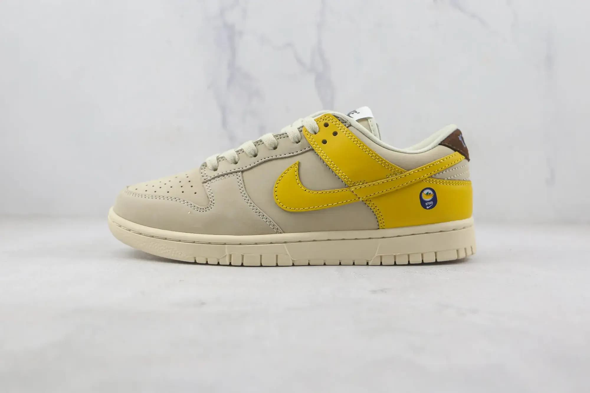 Nike Dunk Low LX Banana