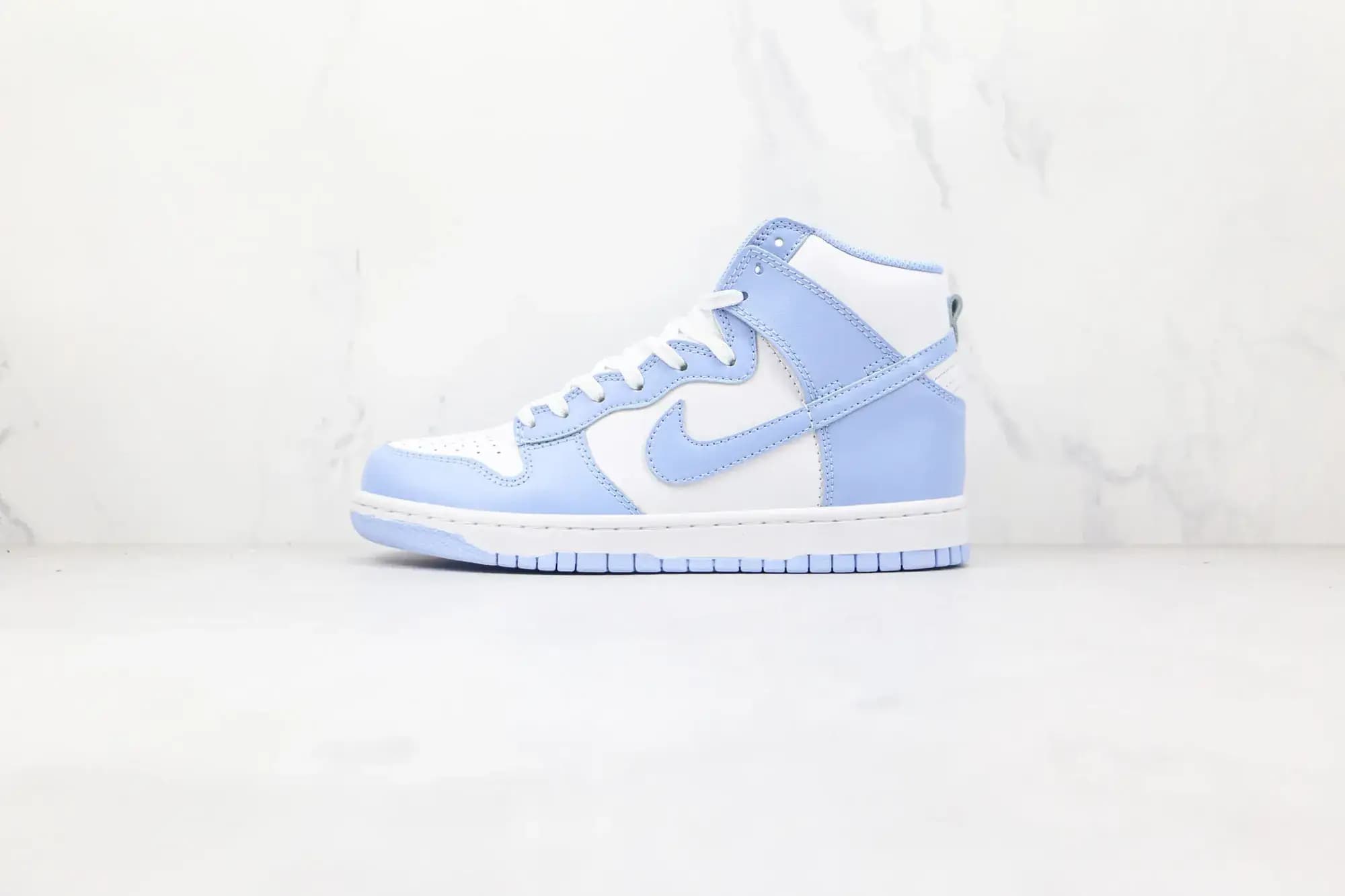 Nike SB Zoom Dunk — White blue