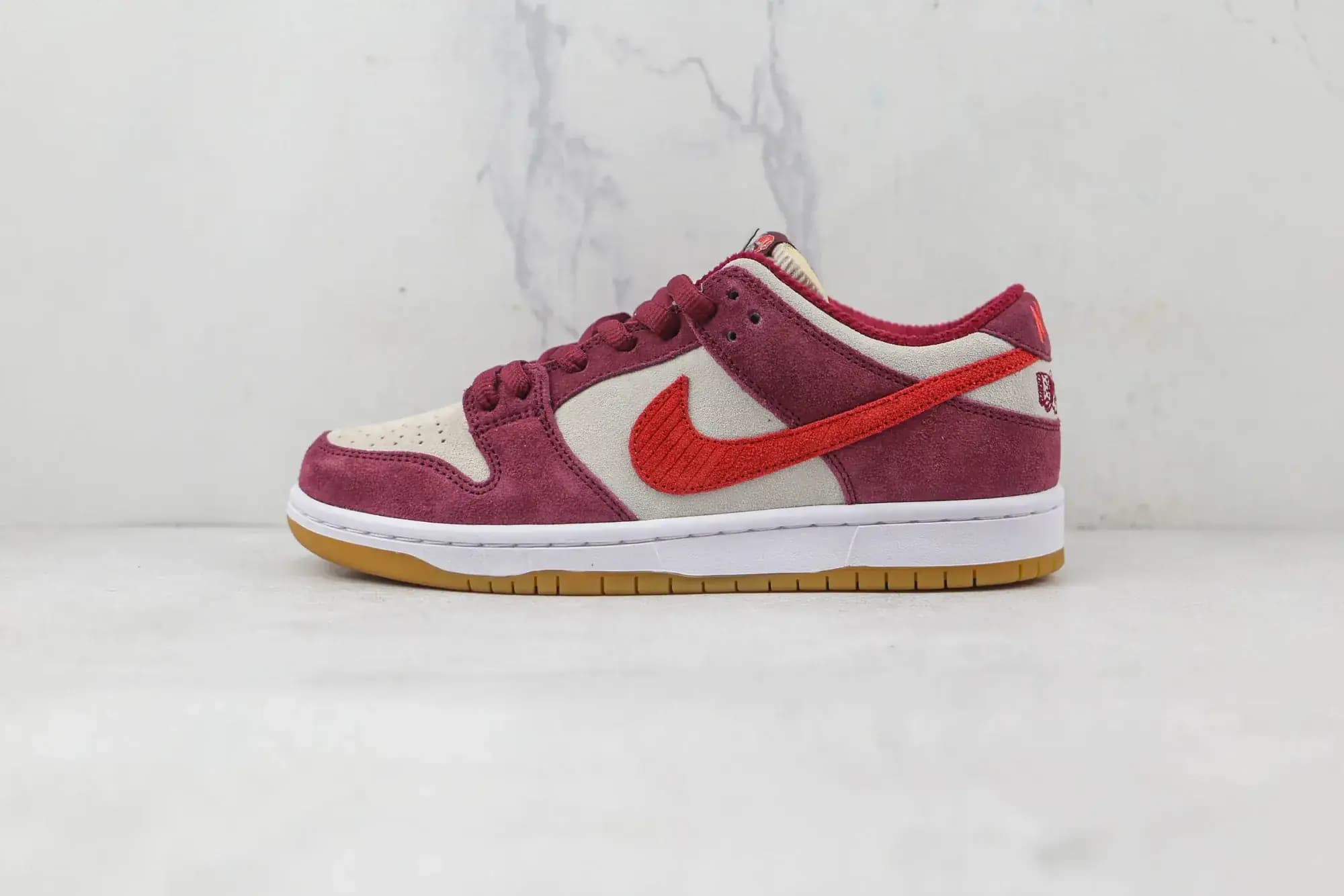 Nike SB Dunk Low — Red Grey