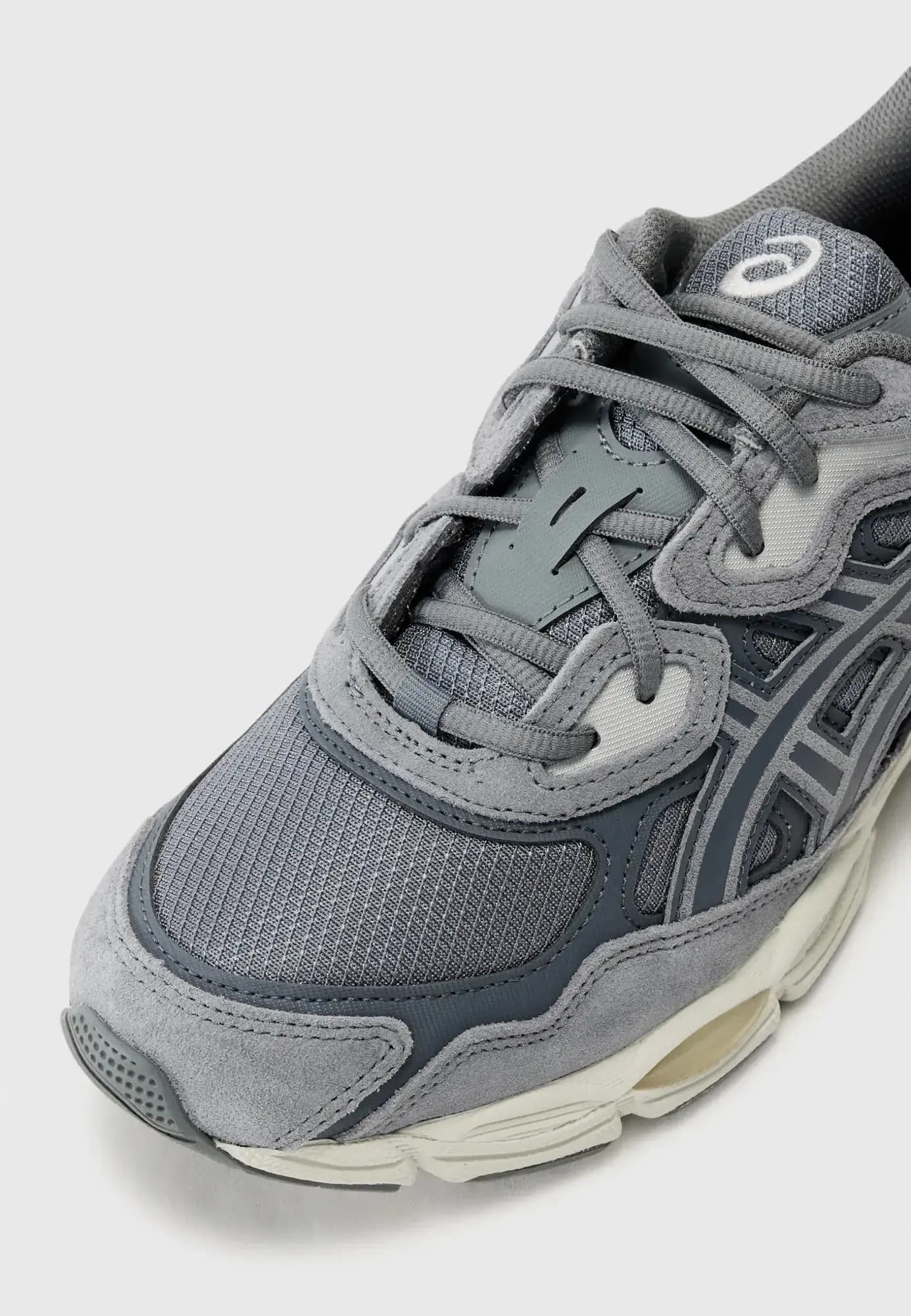 Asics — Produktbild