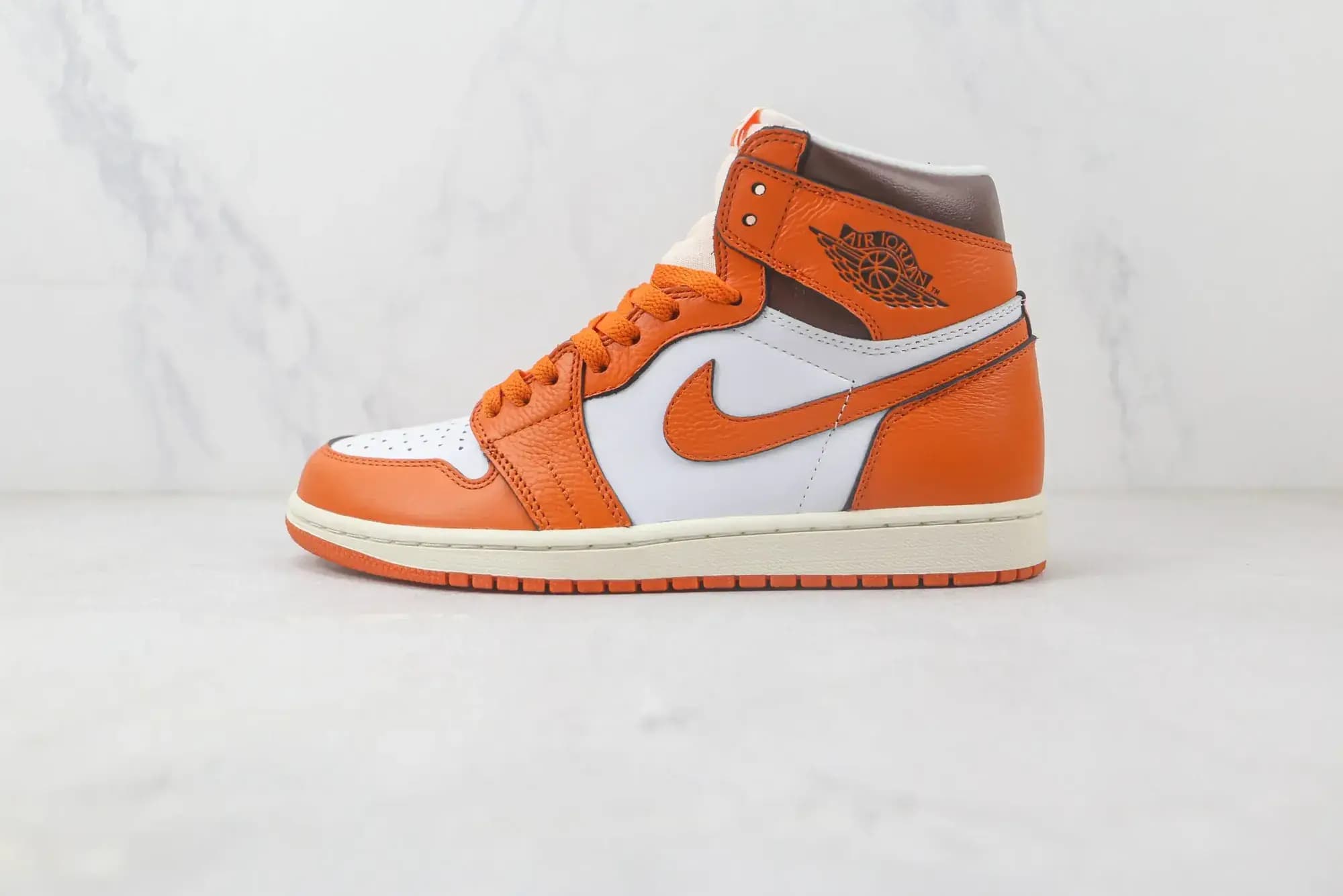 Jordan Nike Air Jordan 1 Retro High OG Starfish