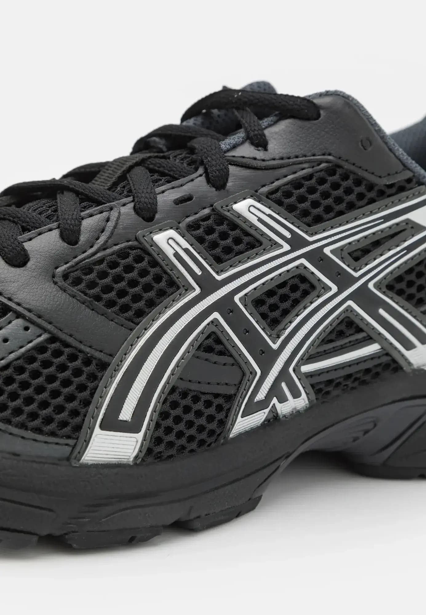 Asics — Produktbild