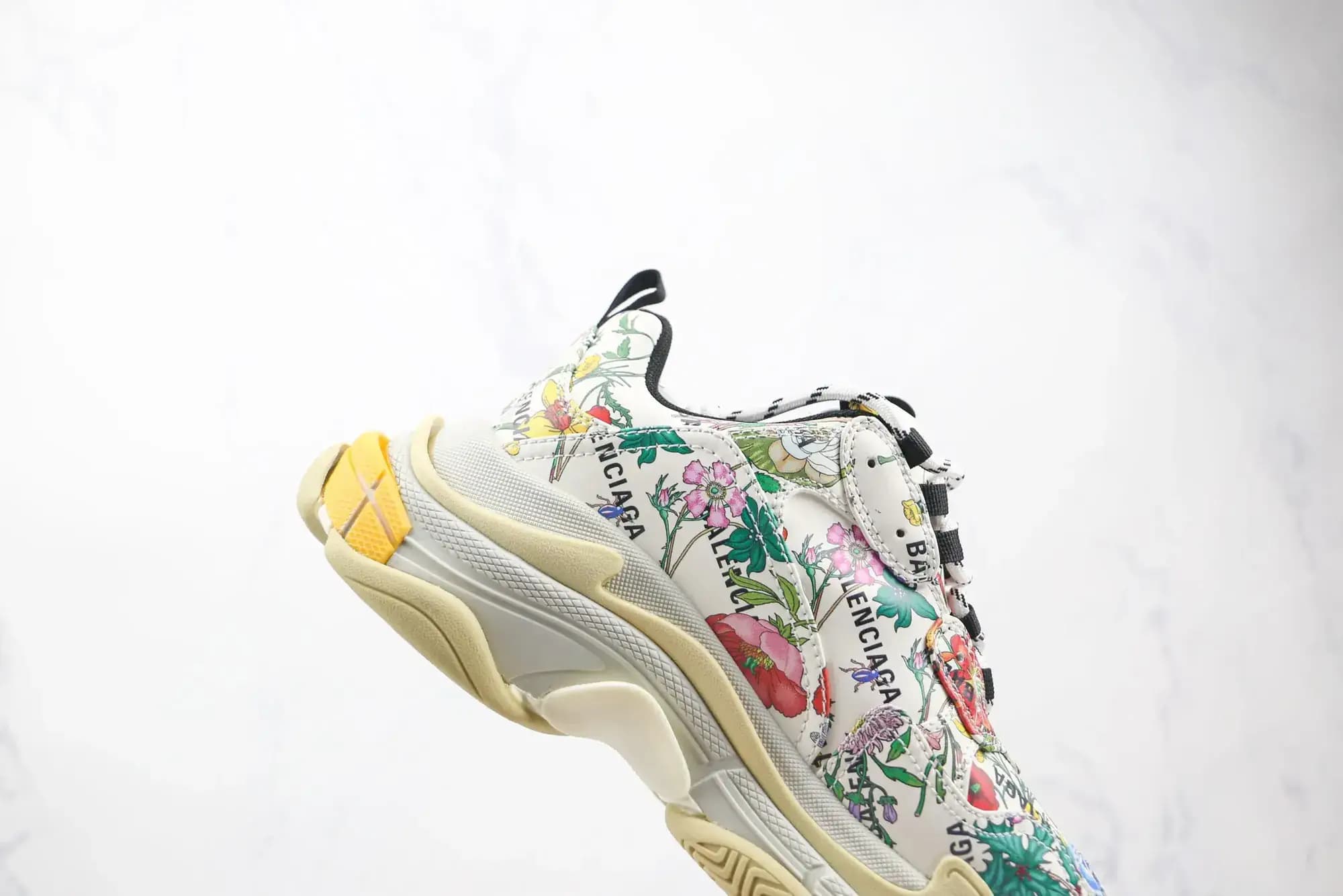 Balenciaga — Produktbild