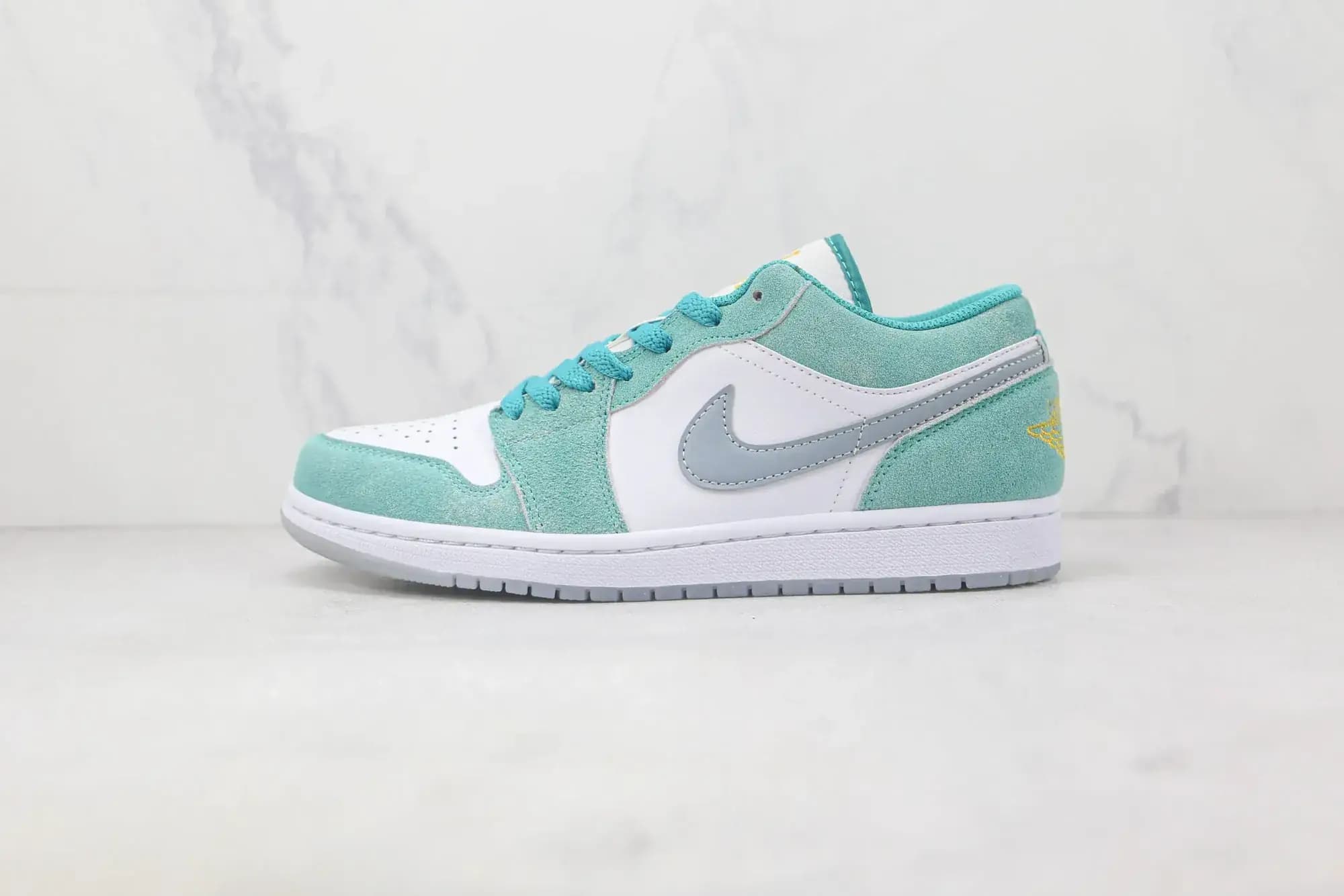 Jordan Nike Air Jordan 1 Low SE New — Emerald