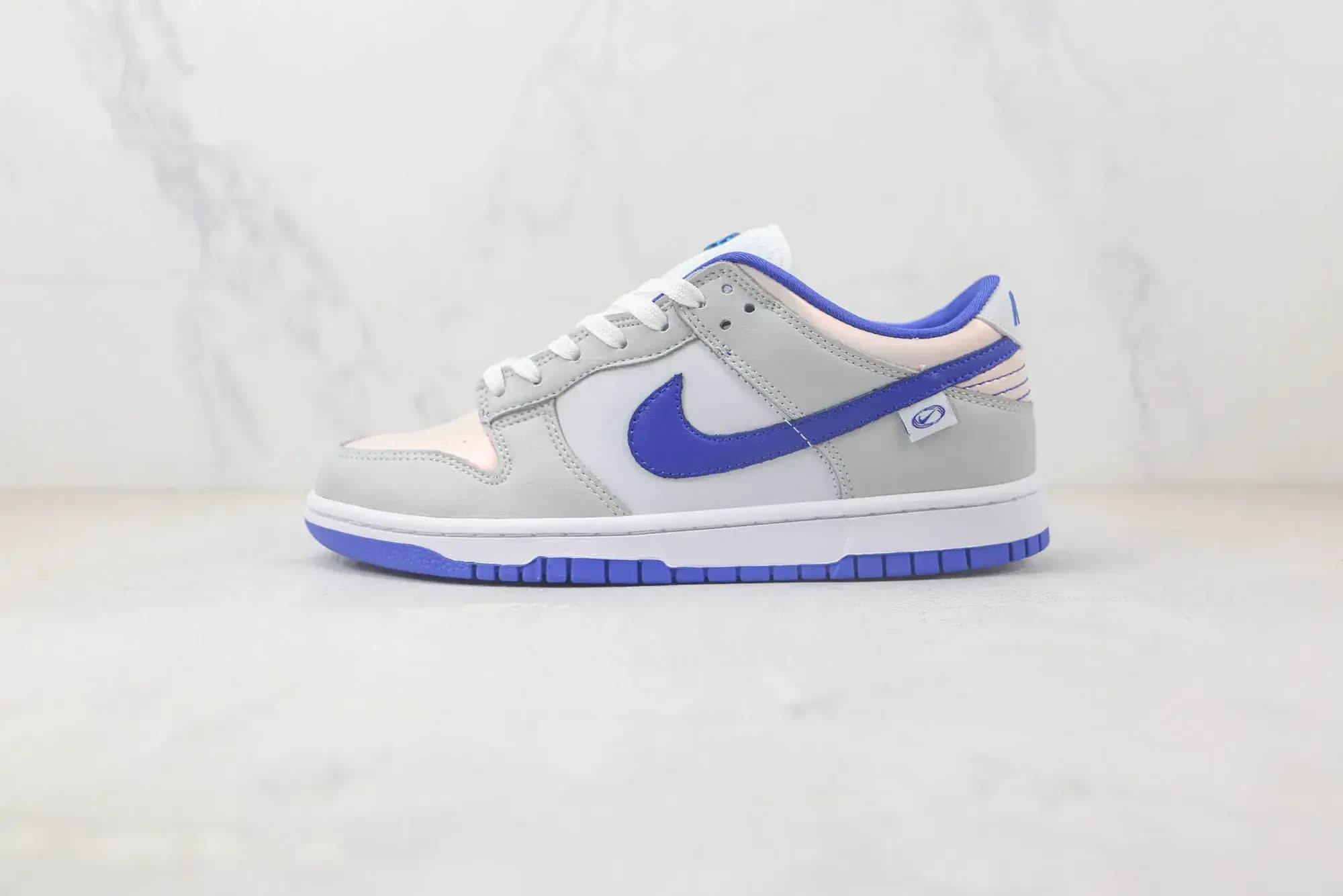 Nike Dunk Low Worldwide — White Blue