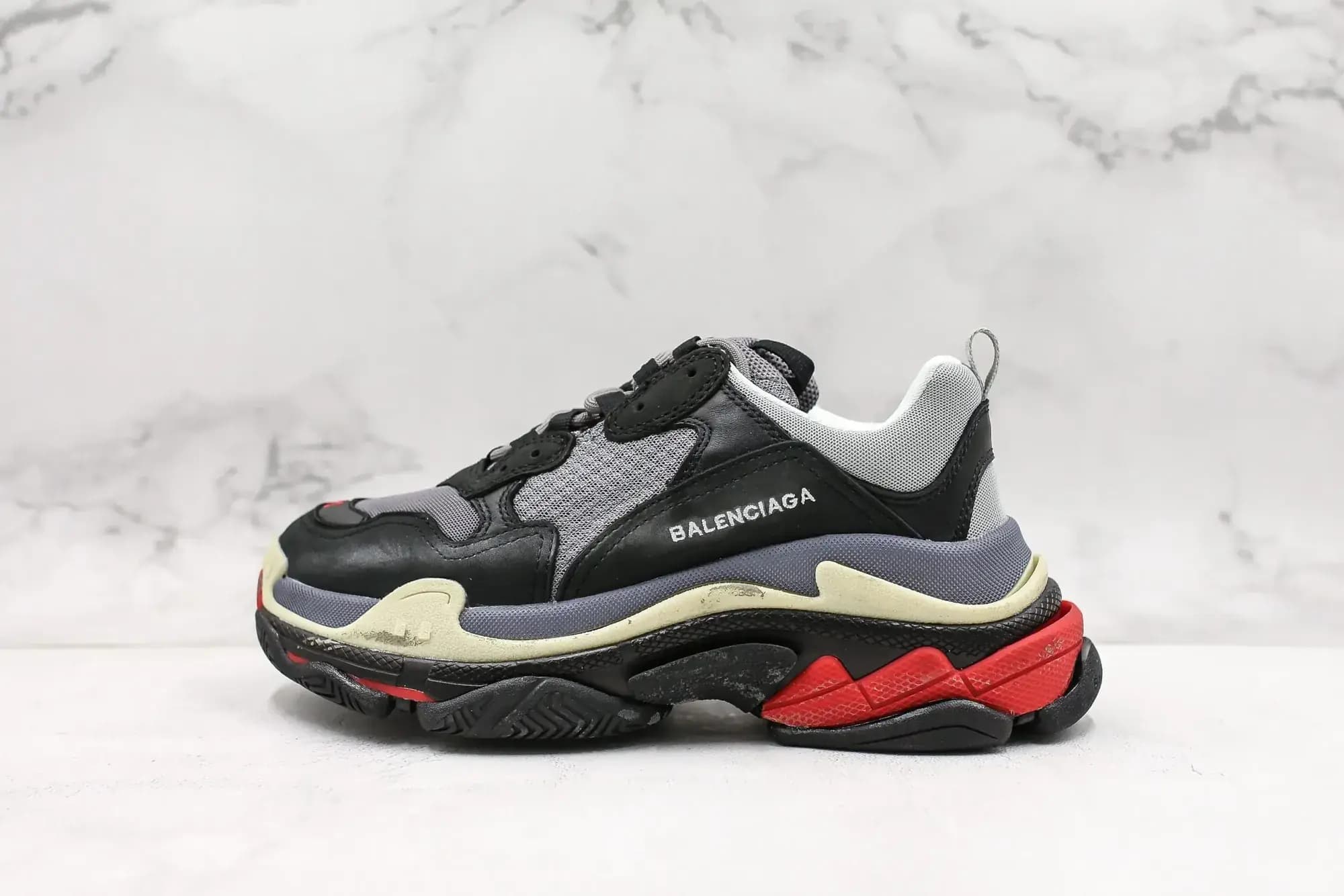 Balenciaga Triple S — black red