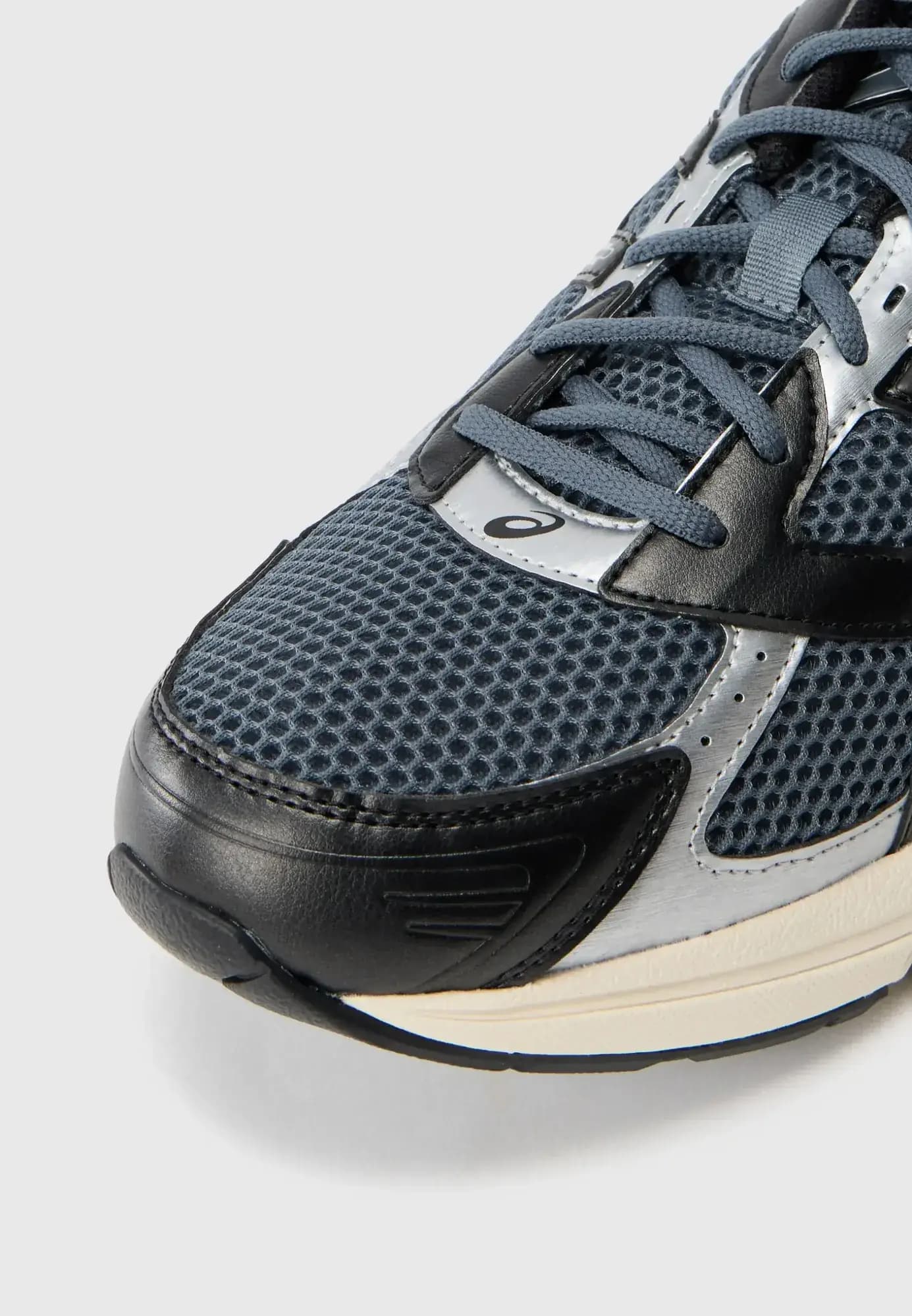 Asics — Produktbild