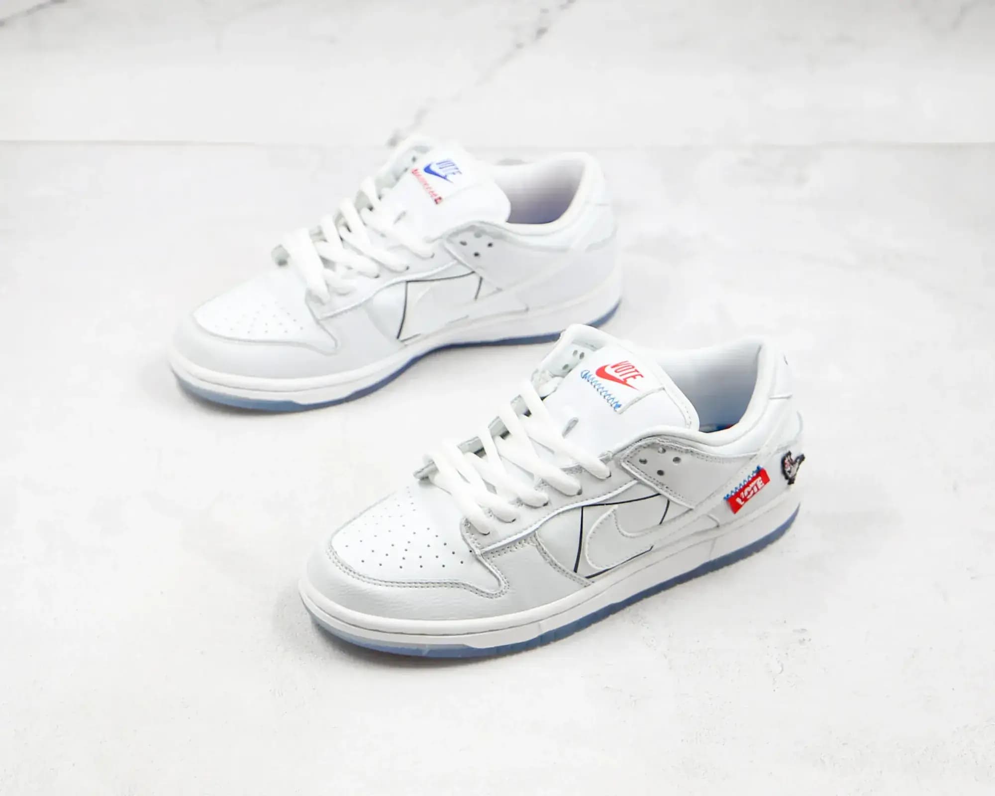 Nike Dunk Low — White pigeon