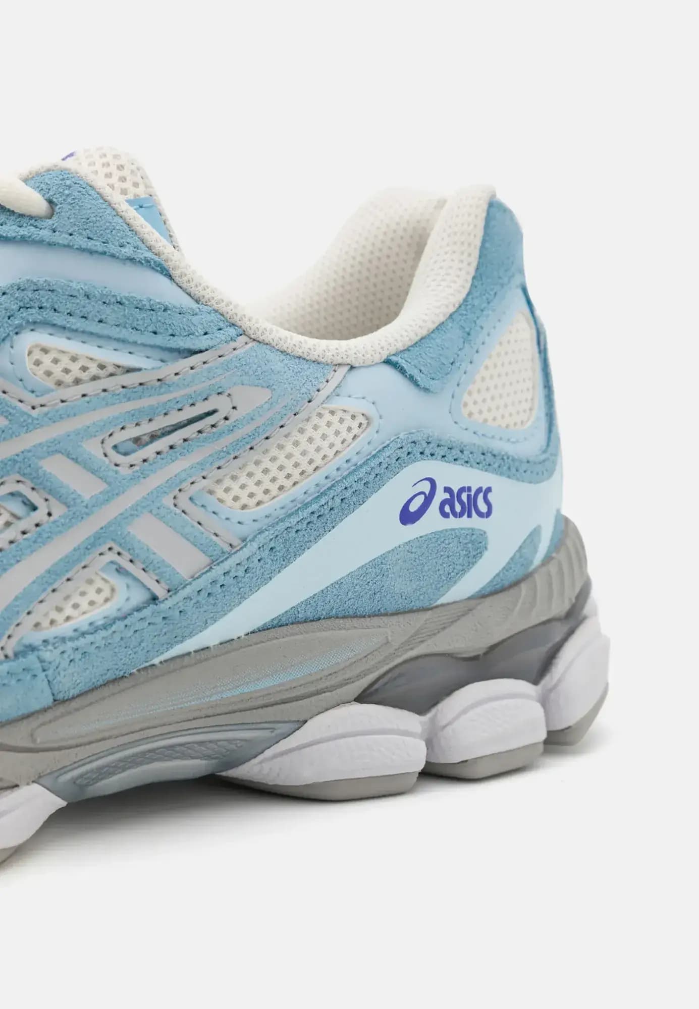 Asics — Produktbild