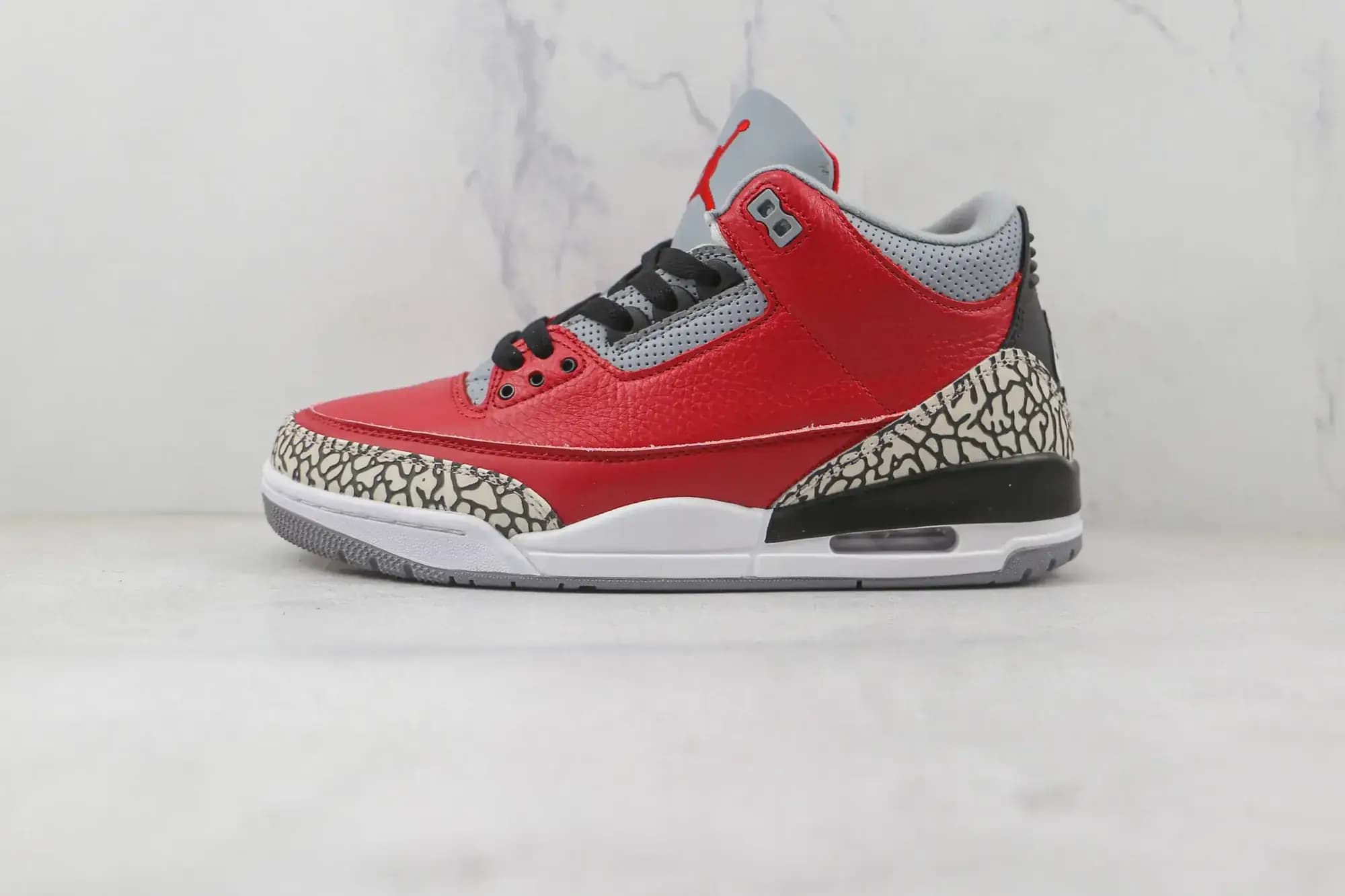 Jordan Nike Air Jordan 3 SE — Red Cement