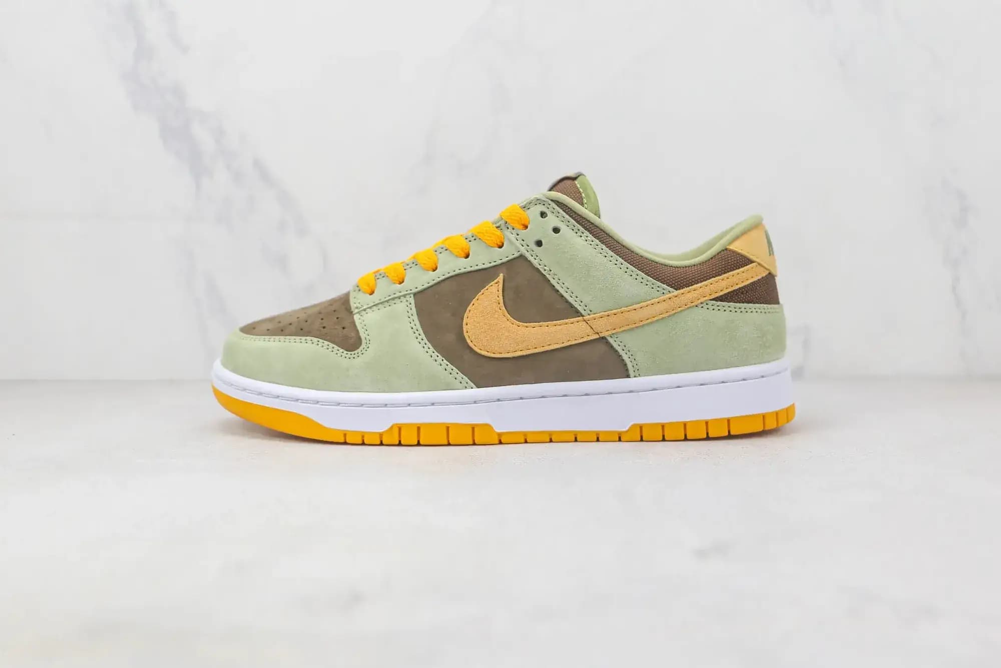 Nike Dunk Low Dusty — Olive