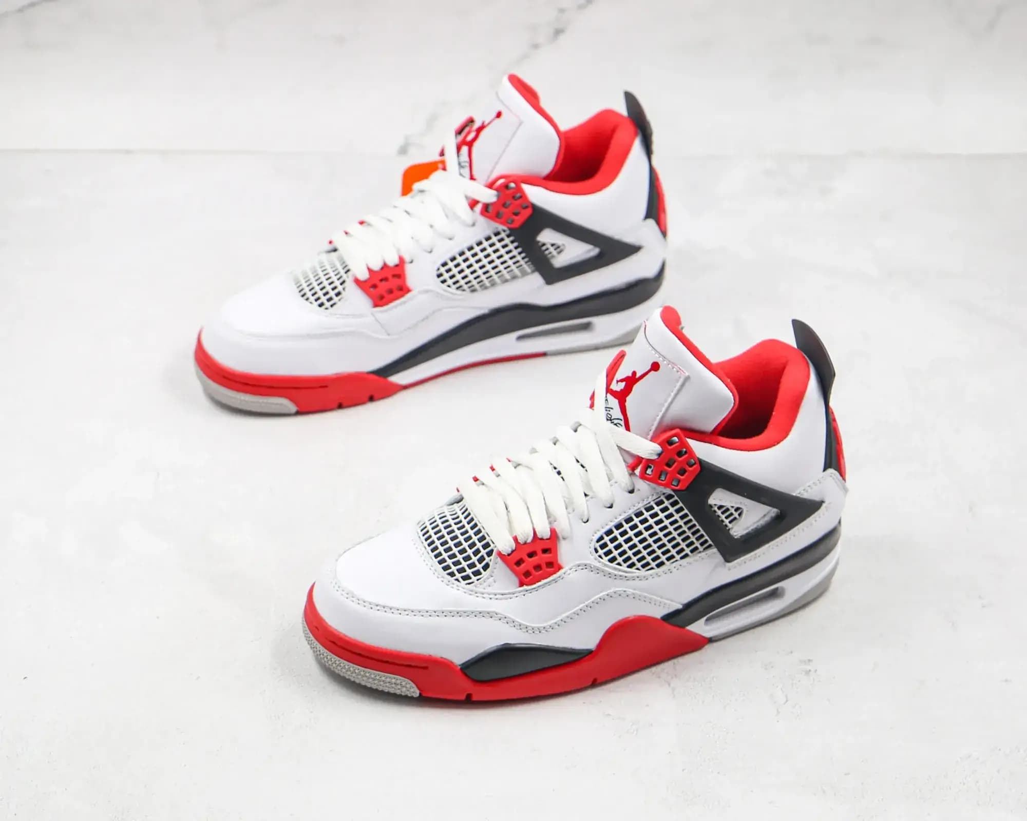 Jordan NIKE Air Jordan 4 Flaming — red