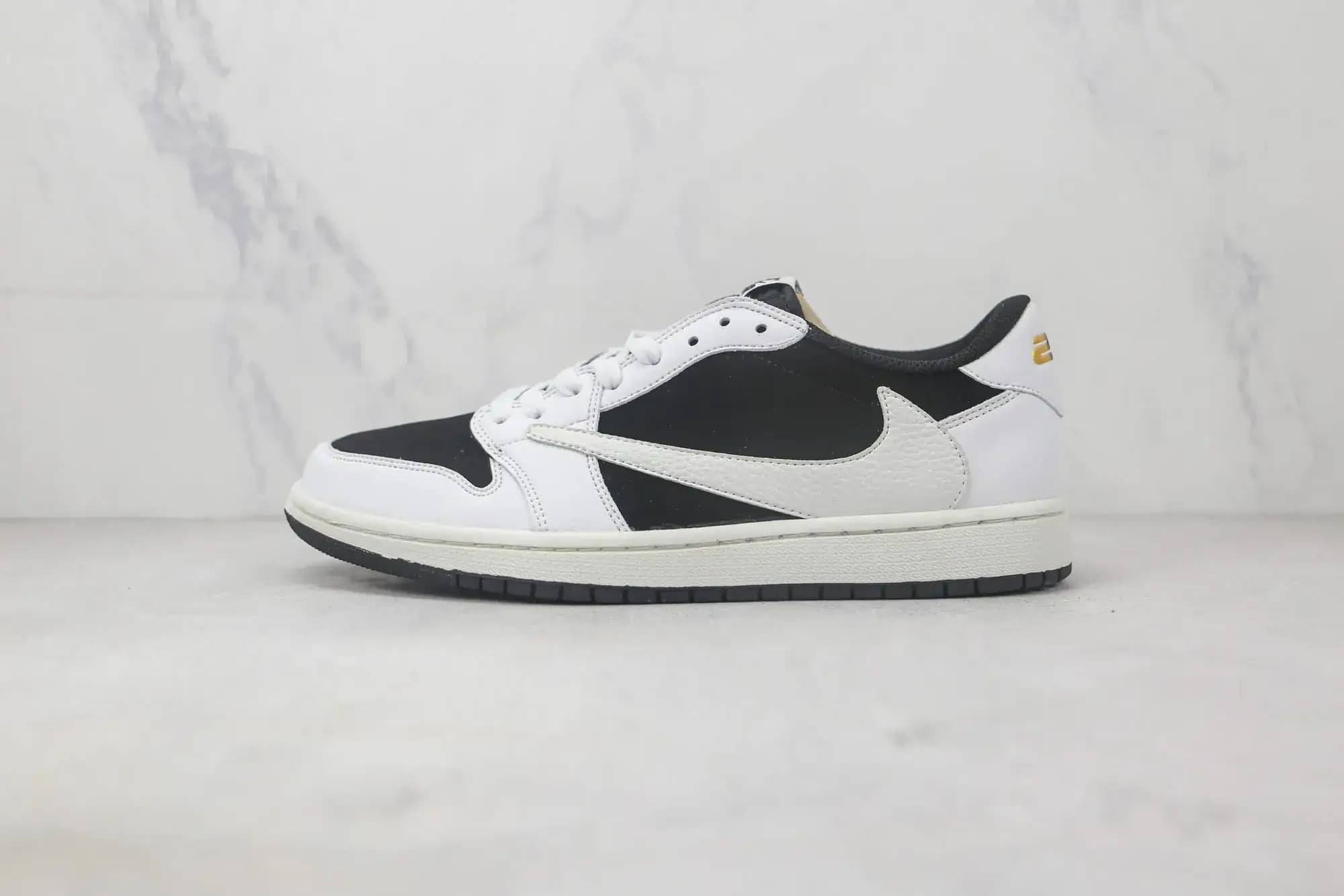 Jordan Travis Scott x Nike Air Jordan 1 Retro Low OG SP — White Black