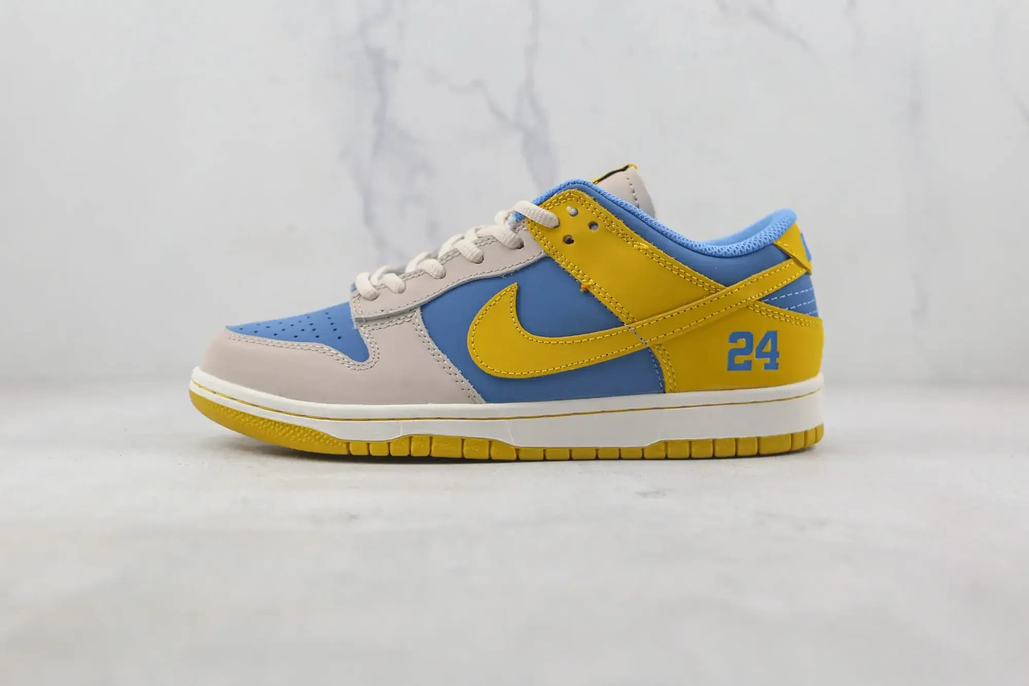 Nike SB Dunk Low Kobe