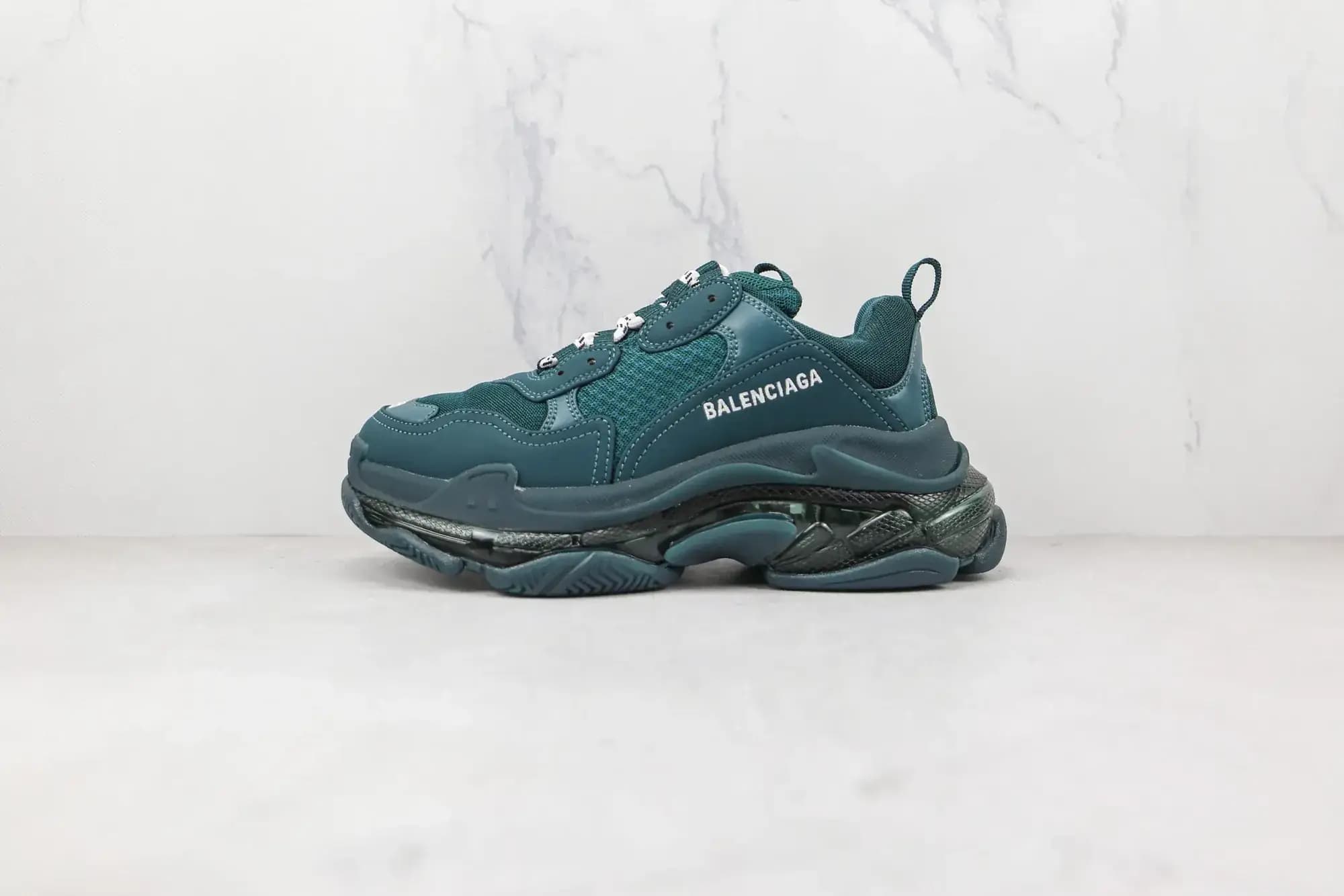Balenciaga Triple S Dark — green