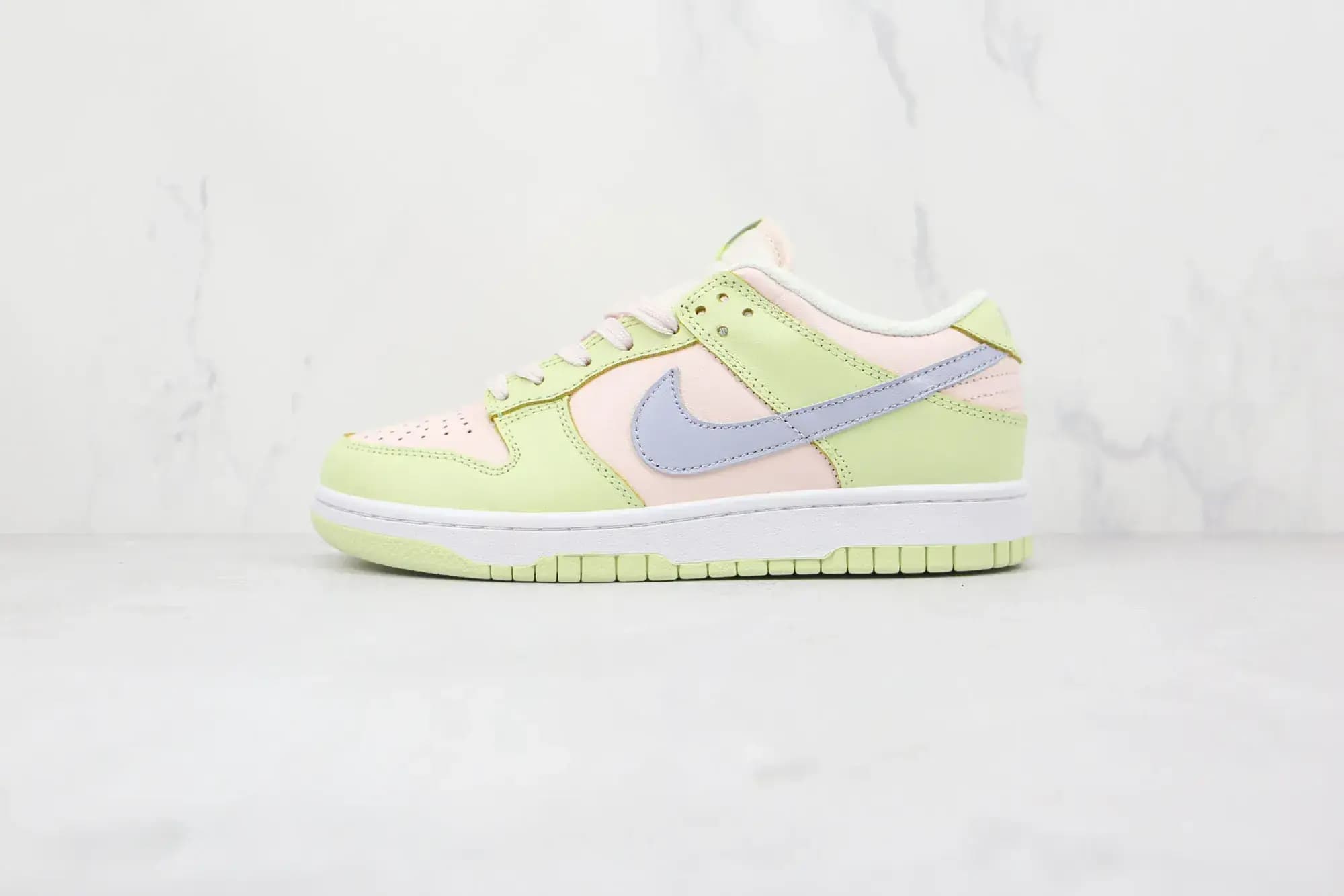 Nike Dunk Low — Green pink
