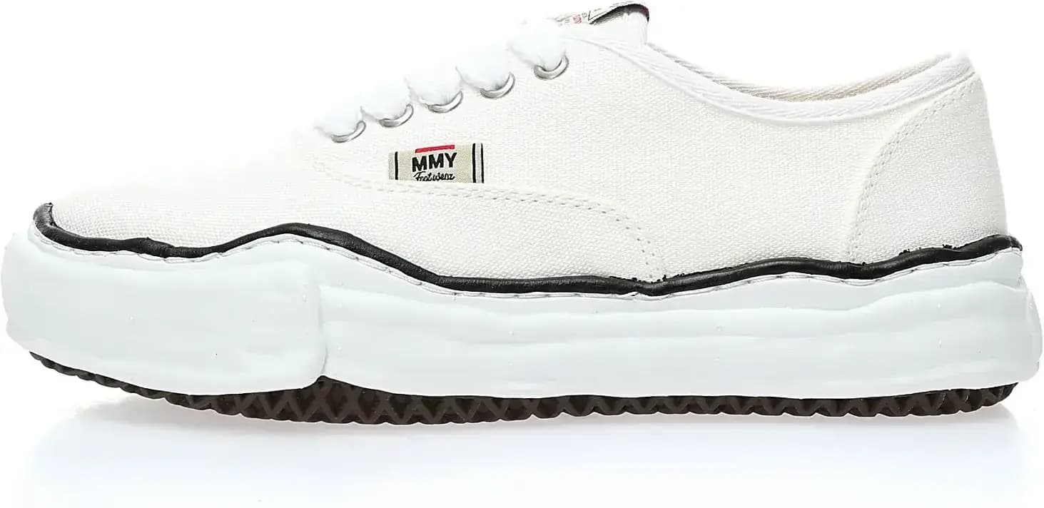 Mihara Yasuhiro Maison Mihara Yasuhiro Blakey Sneaker — White
