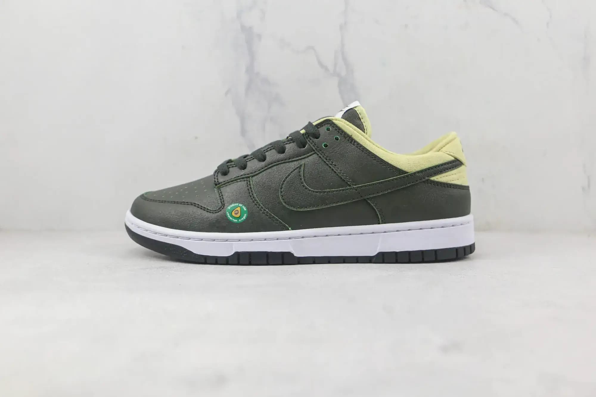 Nike SB Dunk Low Avocado