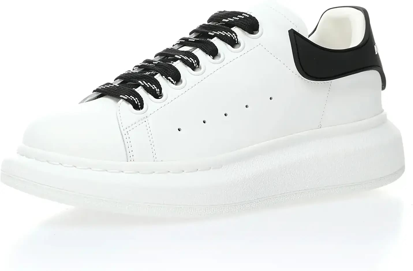 Alexander McQueen — Produktbild