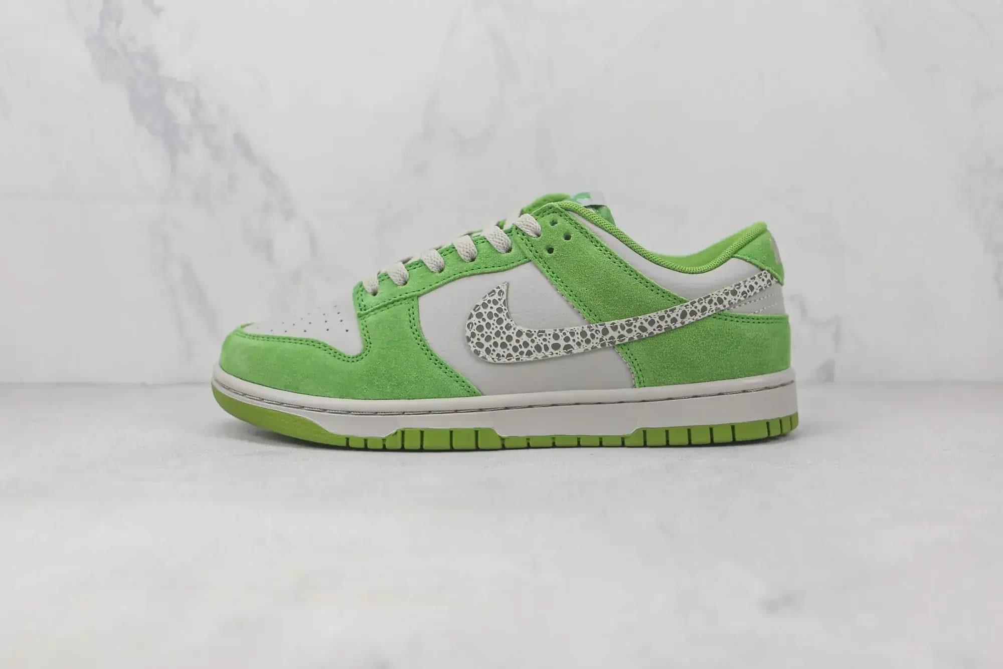 Nike Dunk Low Chlorophyll