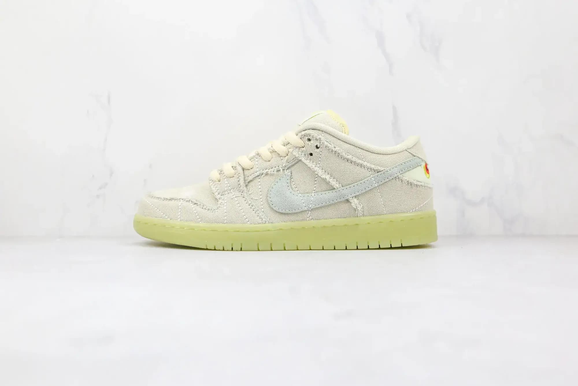 Nike SB Dunk Low Mummy Luminous Mummy
