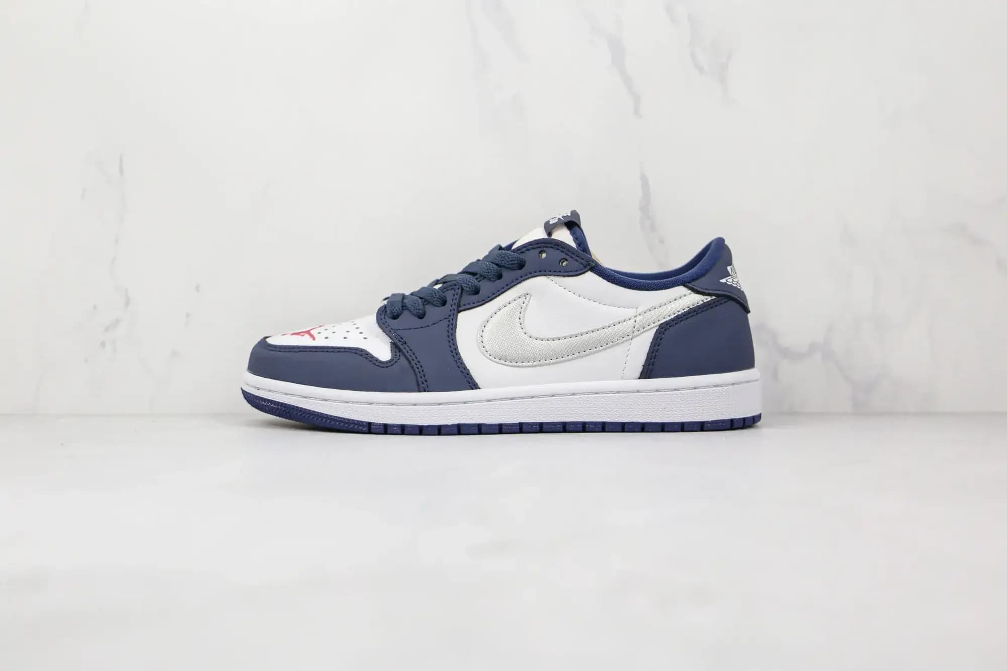 Jordan NIKE Air Jordan 1 Low — Navy Blue joint