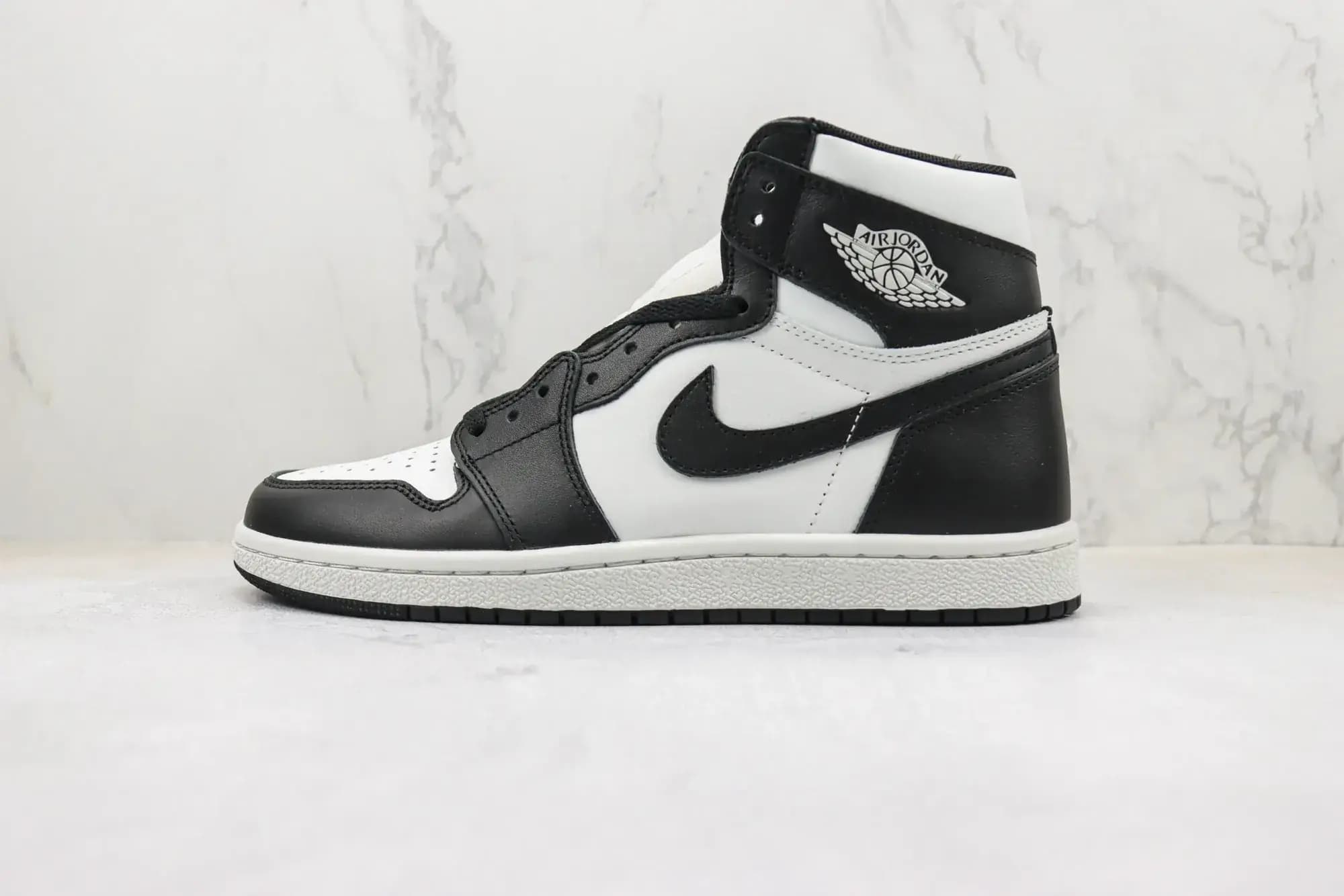 Jordan Nike Air Jordan 1 High 85 — Black White