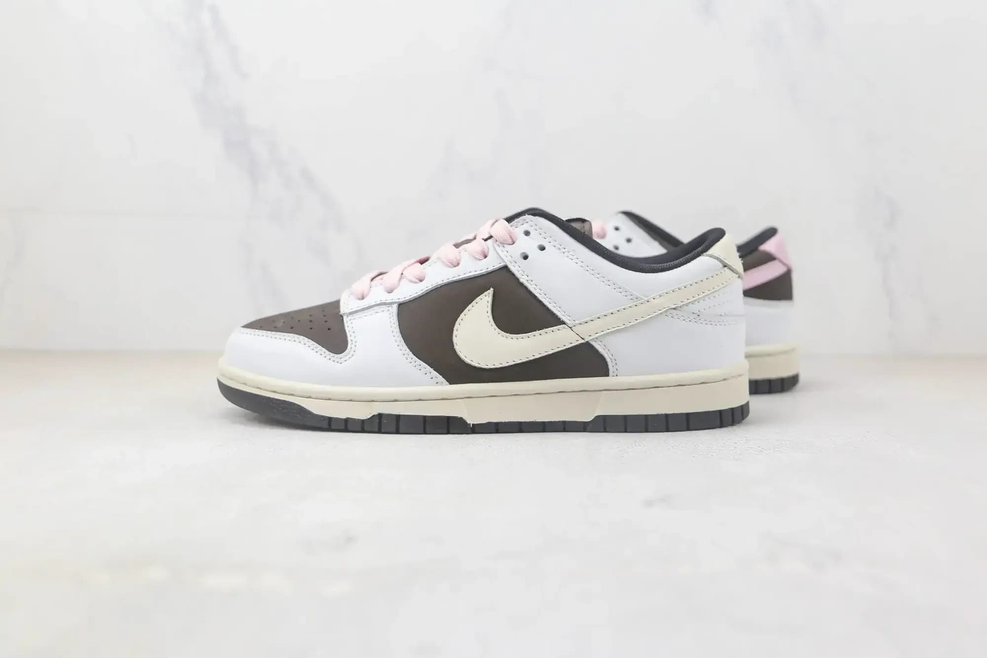 Nike Dunk Low SB Reversal — Mocha