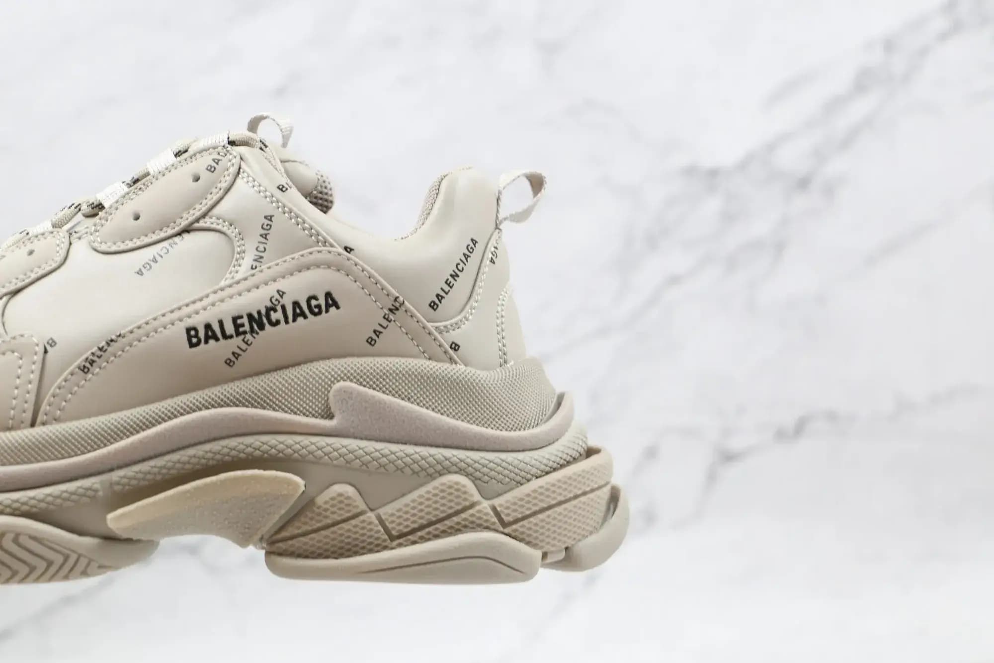 Balenciaga — Produktbild