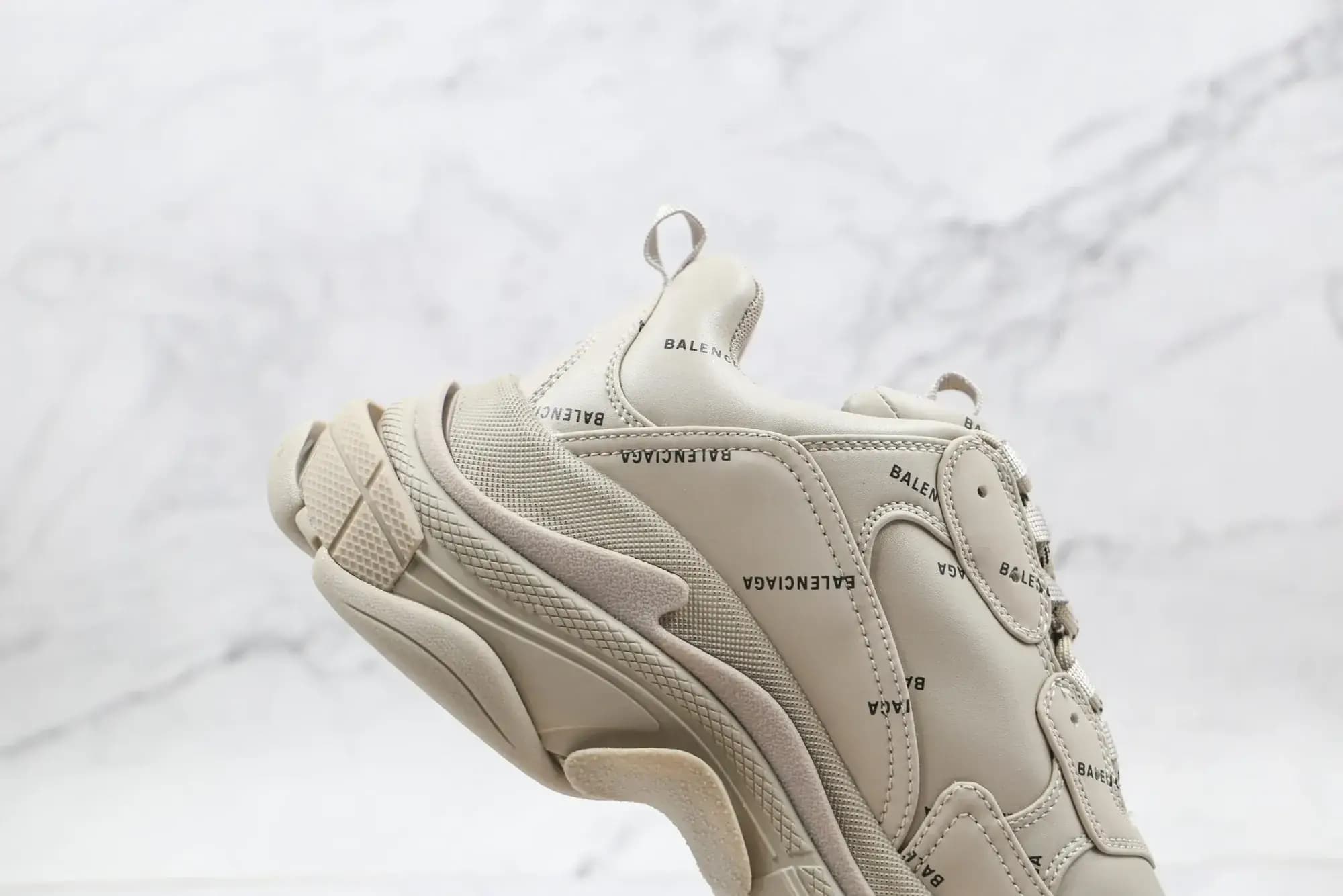 Balenciaga — Produktbild