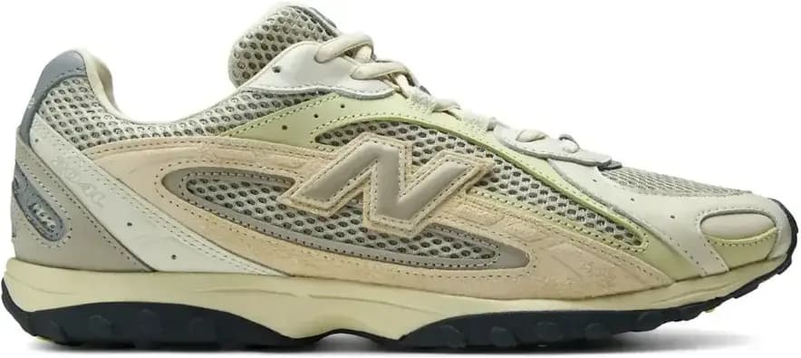 New Balance 204L AURALEE — Cream