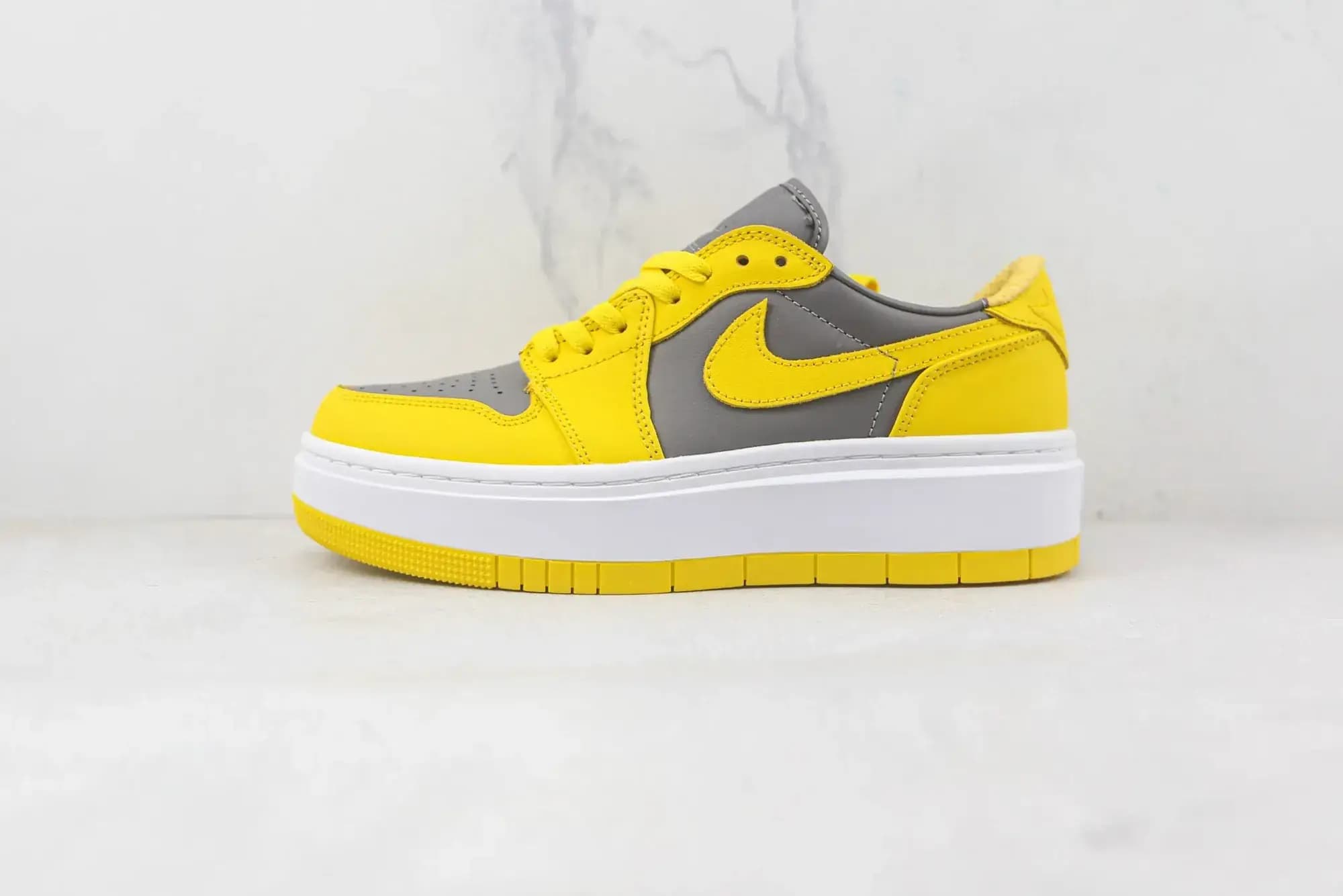 Jordan Nike Air Jordan 1 Elevate — Grey Yellow