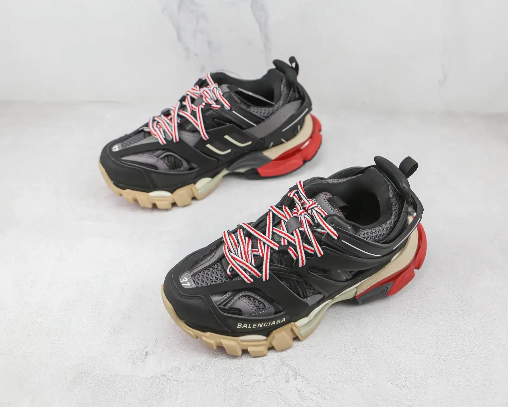 Balenciaga — Produktbild