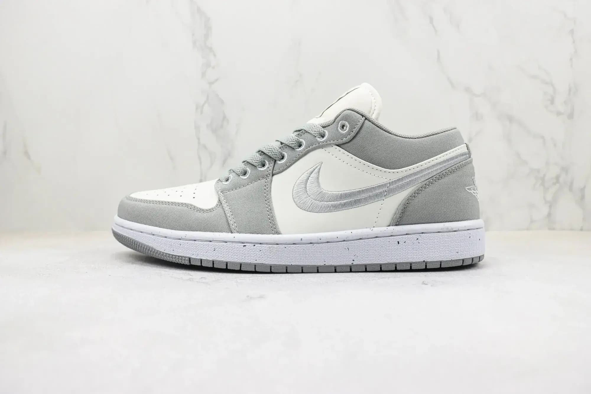 Jordan Nike Air Jordan 1 Low SE Light Steel — Grey