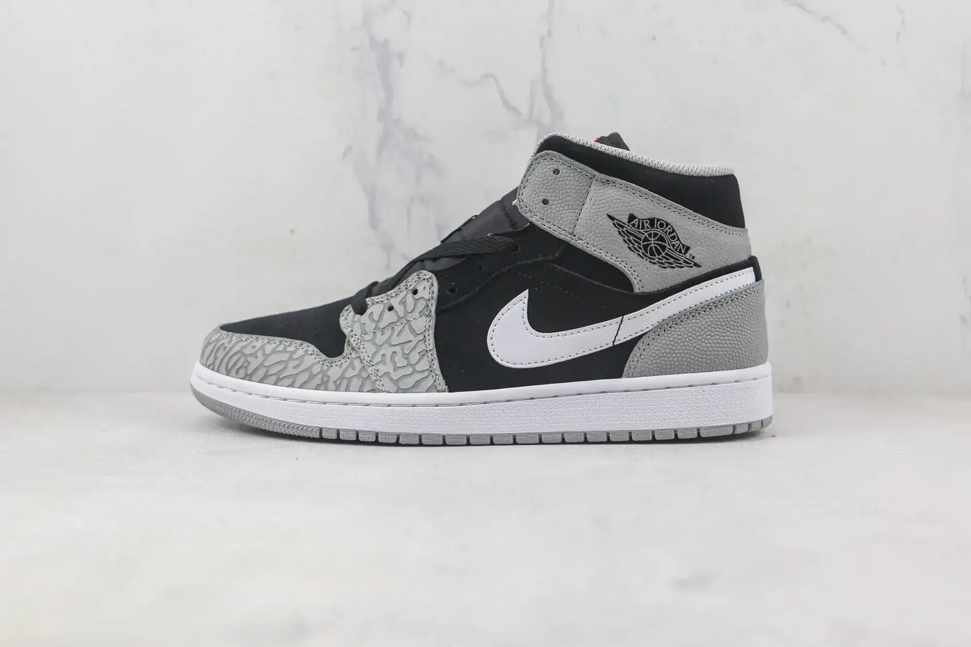 Jordan Nike Air Jordan 1 Mid Elephant Toe