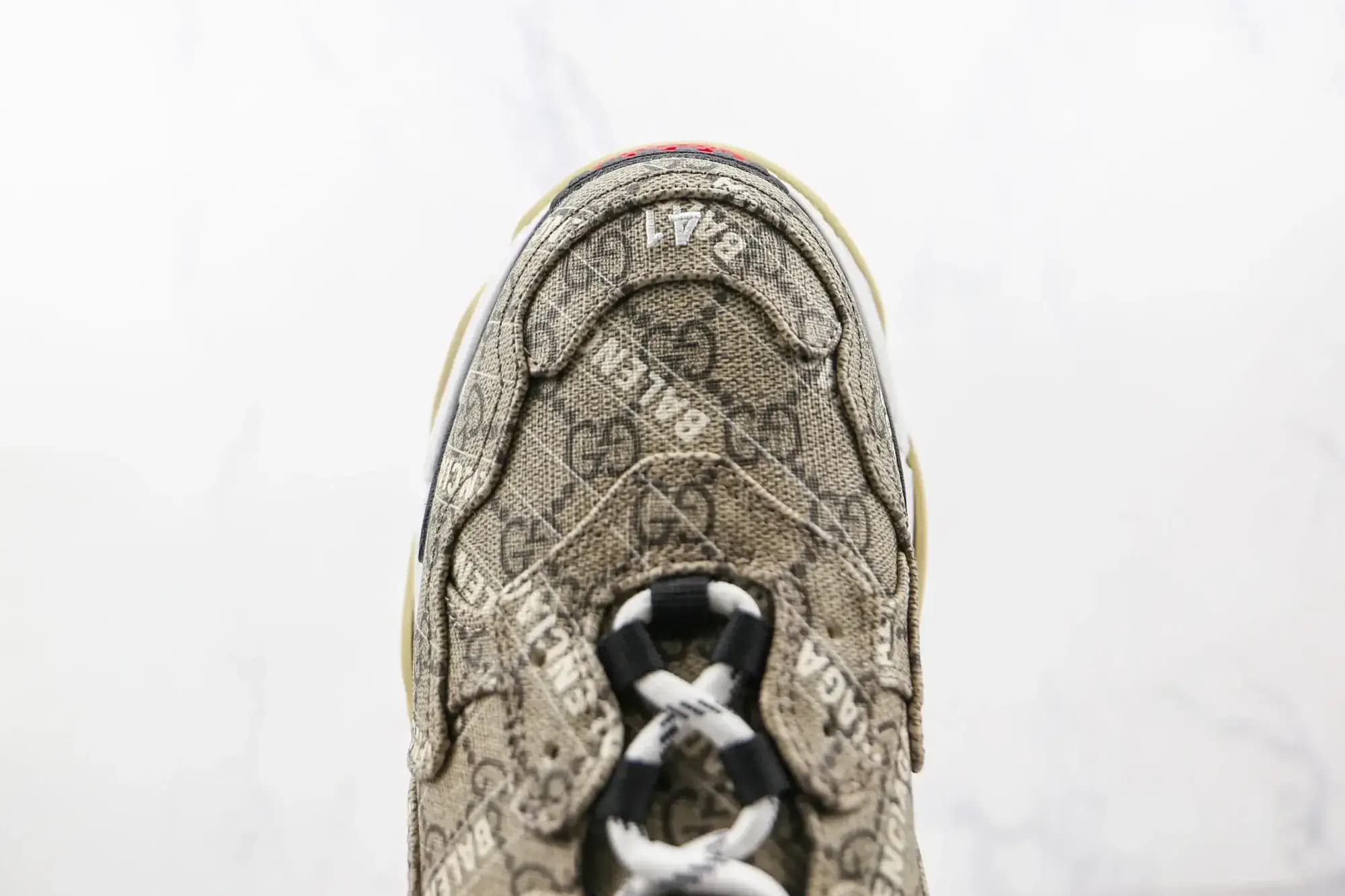 Balenciaga — Produktbild