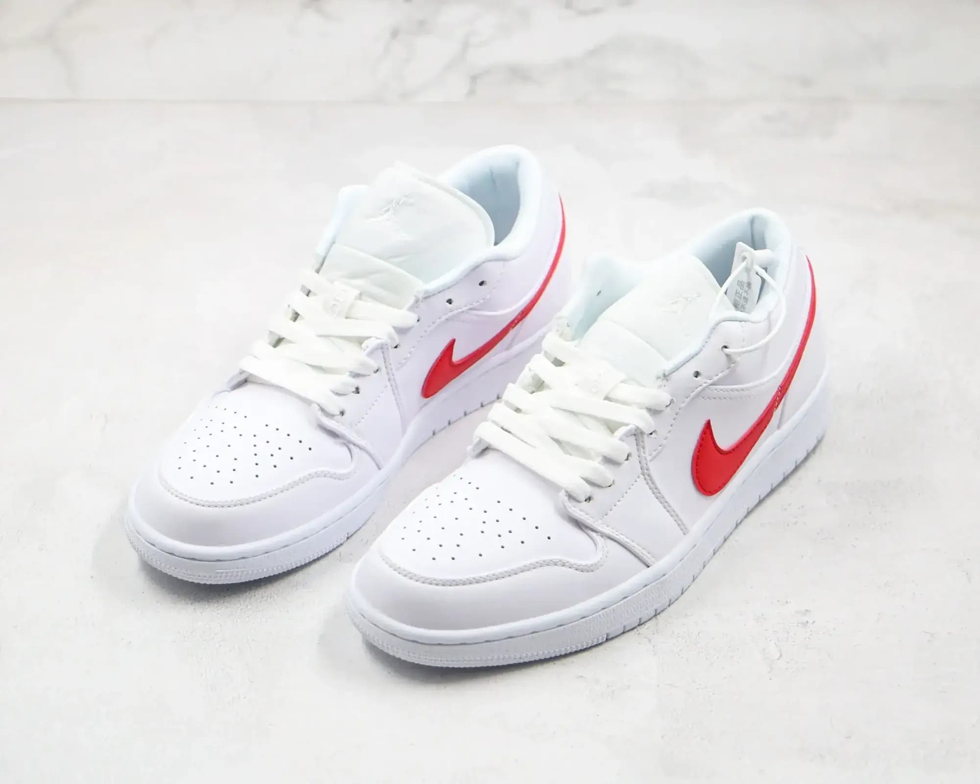 Jordan NIKE Jordan 1 Low University — Red