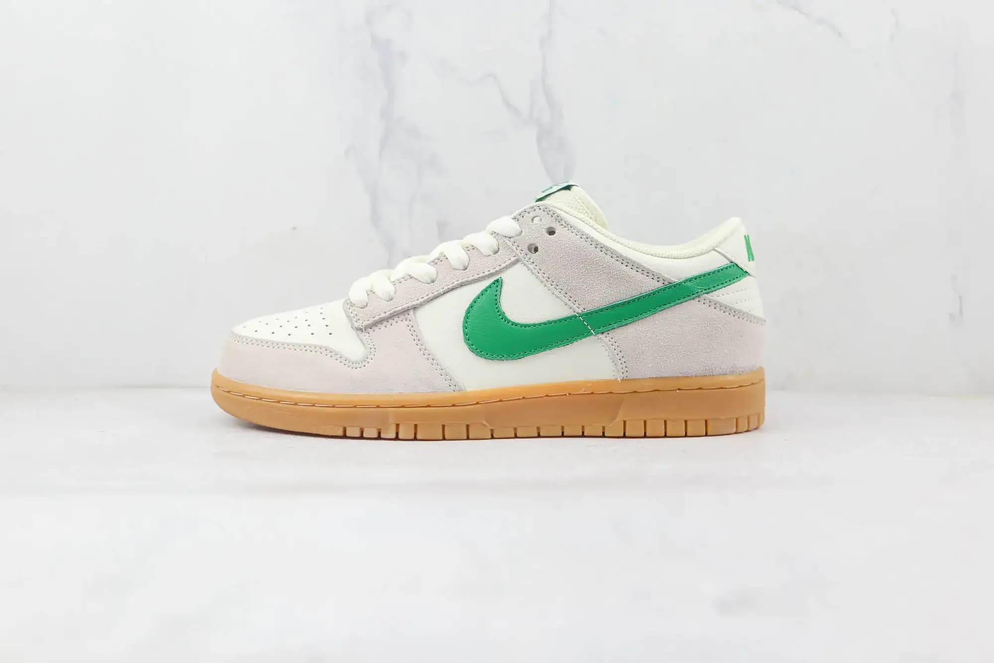 Nike Dunk Low SE Grey-Green