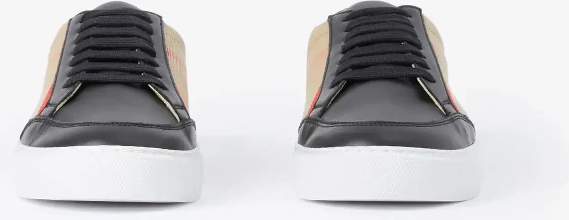 Burberry — Produktbild