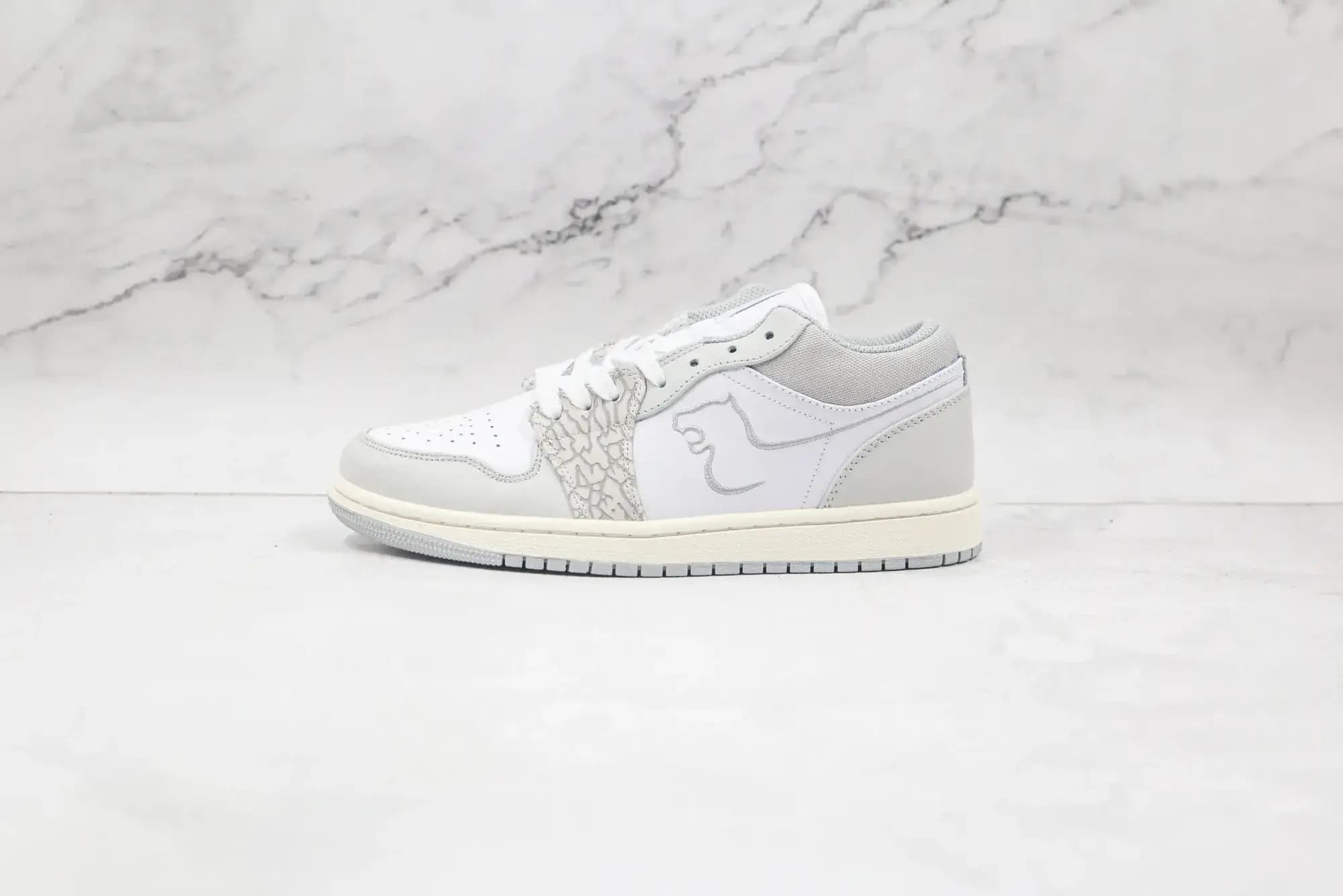 Jordan NIKE Air Jordan 1 Low Elephant — grey