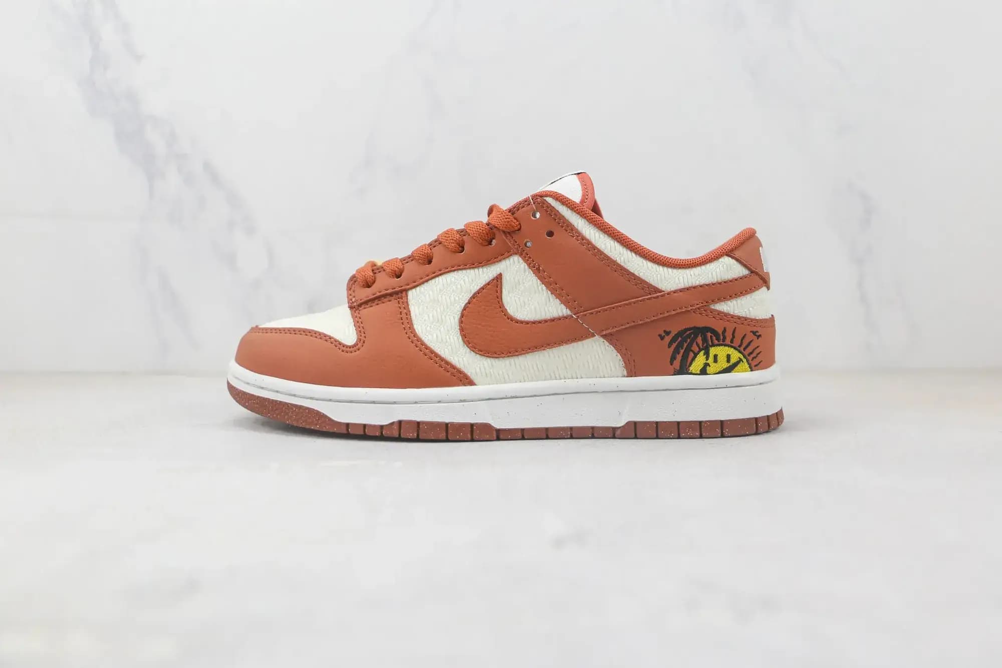 Nike Dunk Low Sun Club