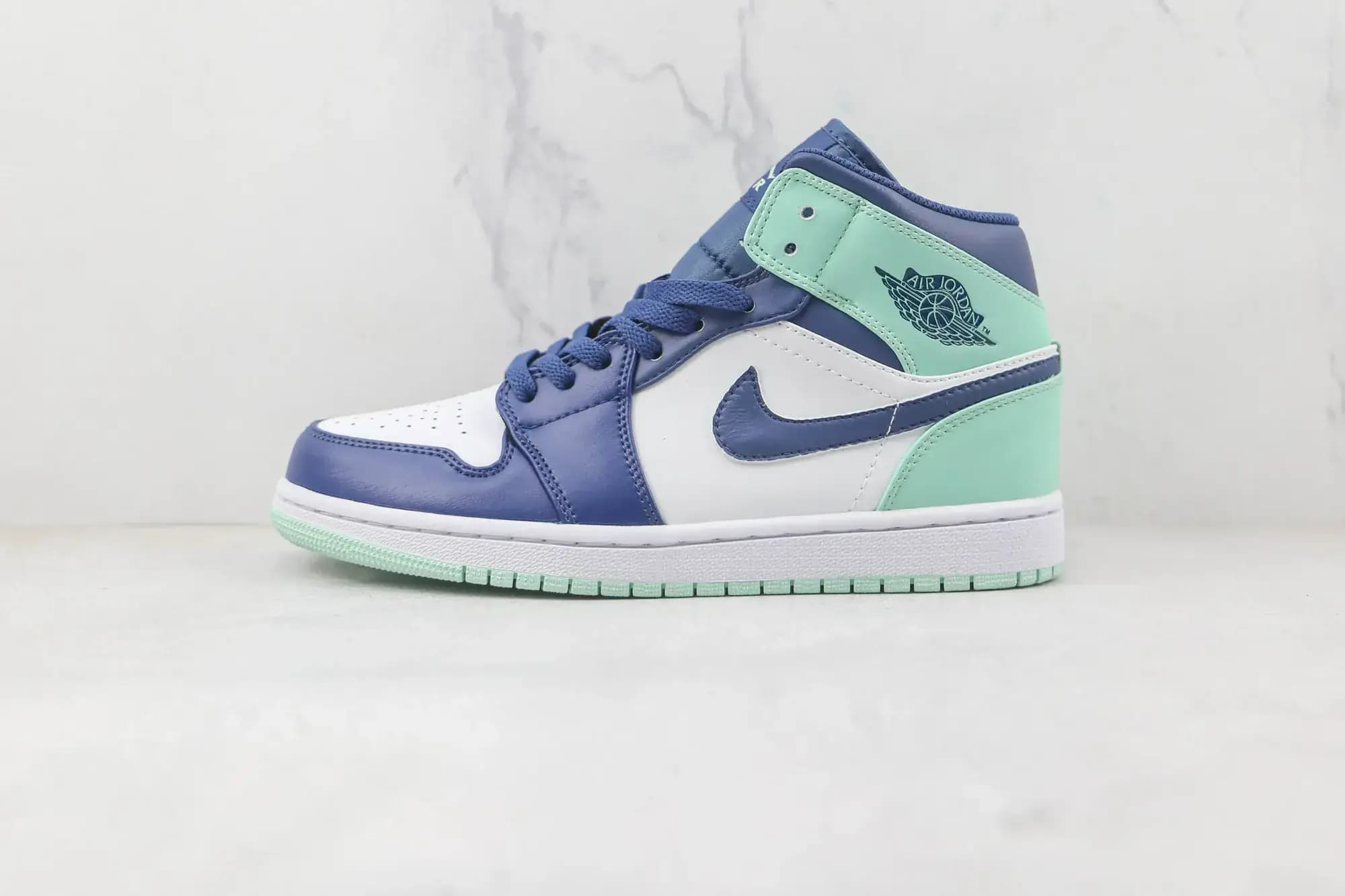 Jordan Nike Air Jordan 1 — Blue