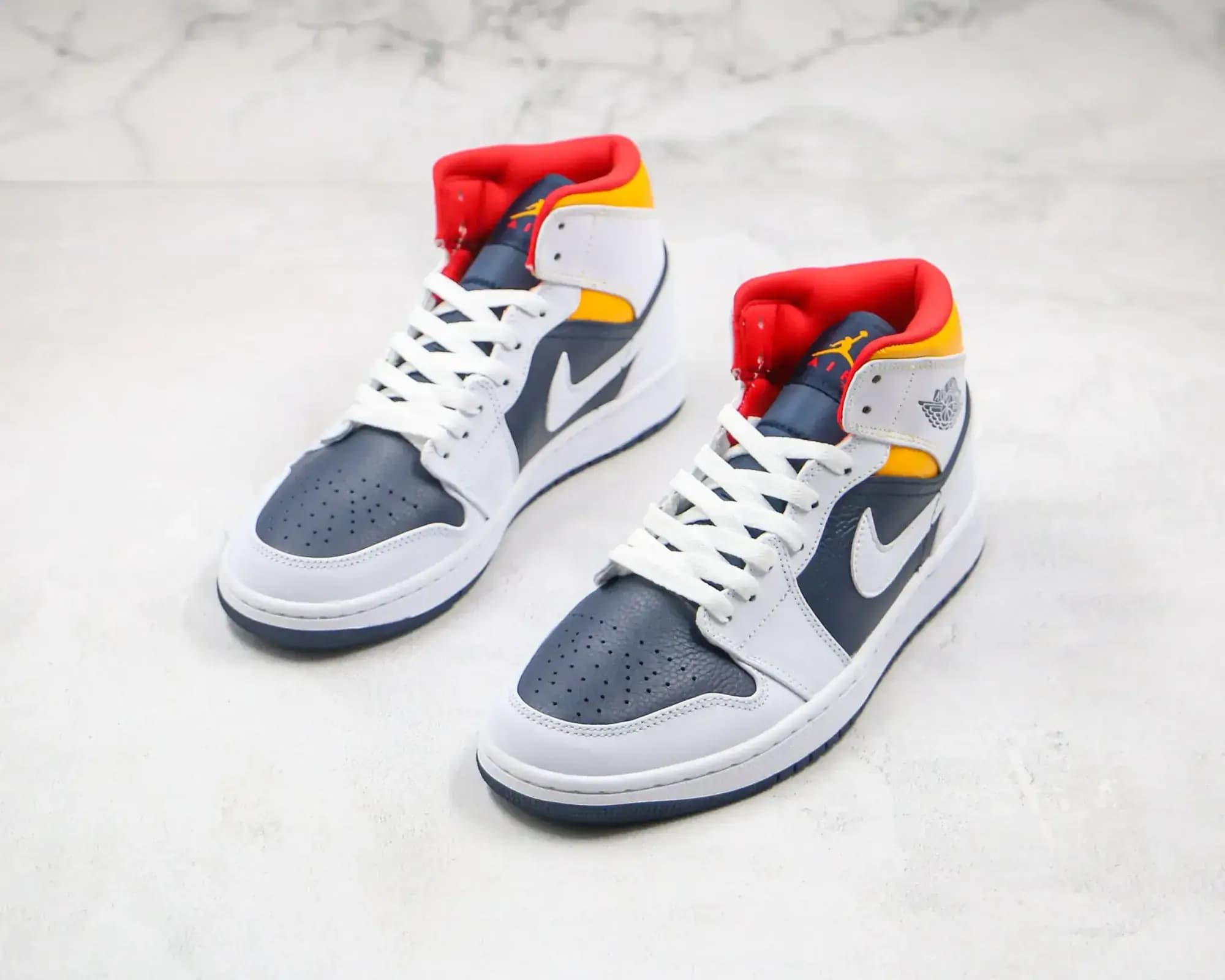 Jordan NIKE Air Jordan 1 Mid — Royal Blue Laser Orange