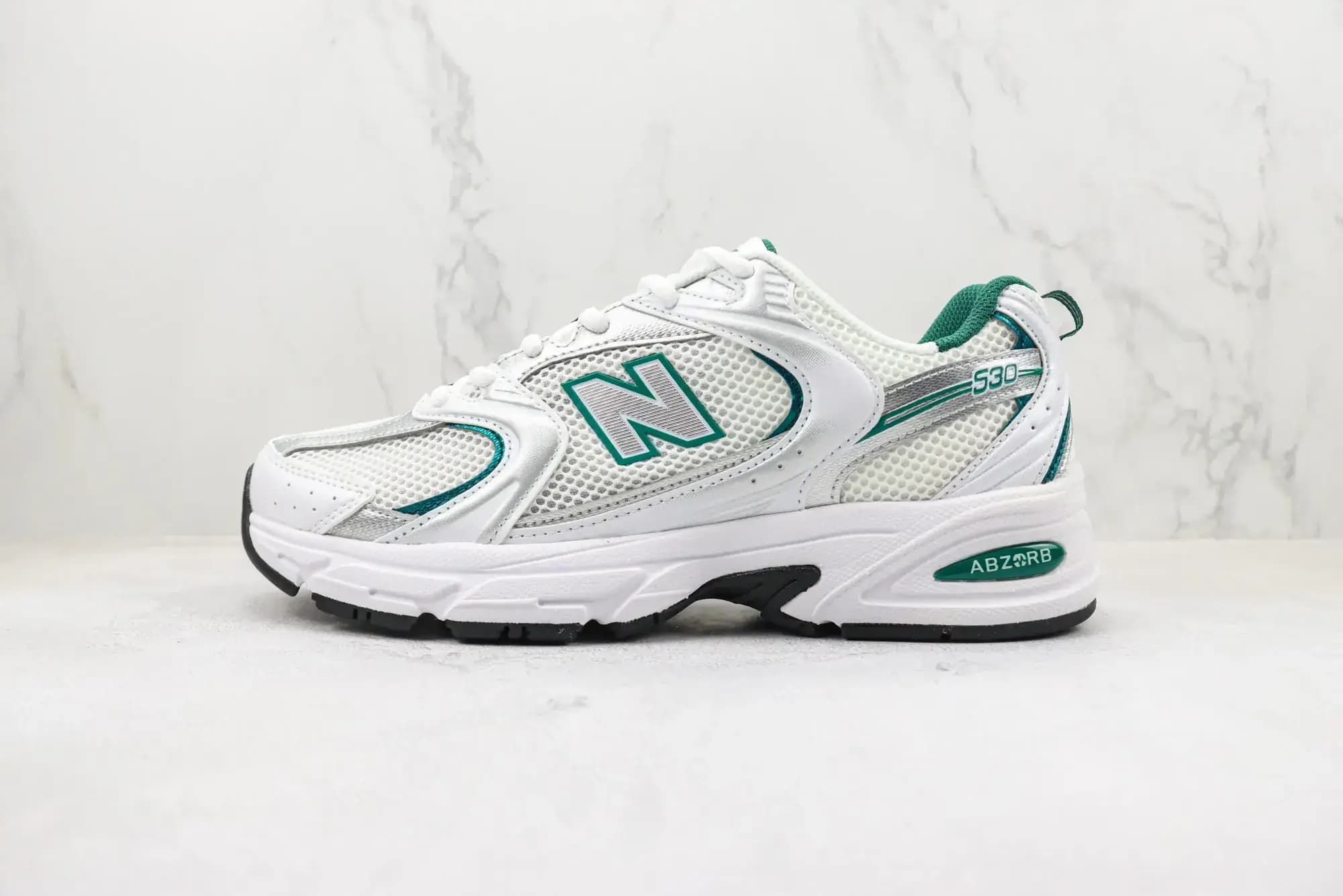 New Balance 530 — White Silver Green