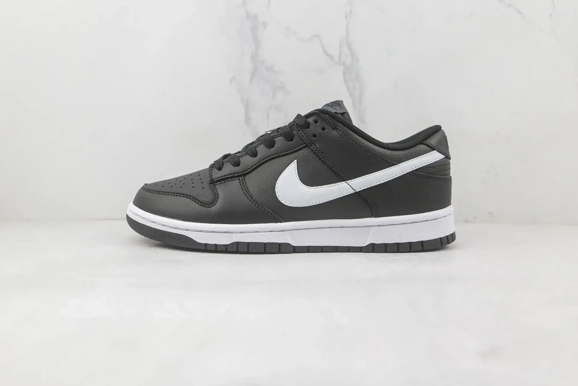 Nike Dunk Low — Black White