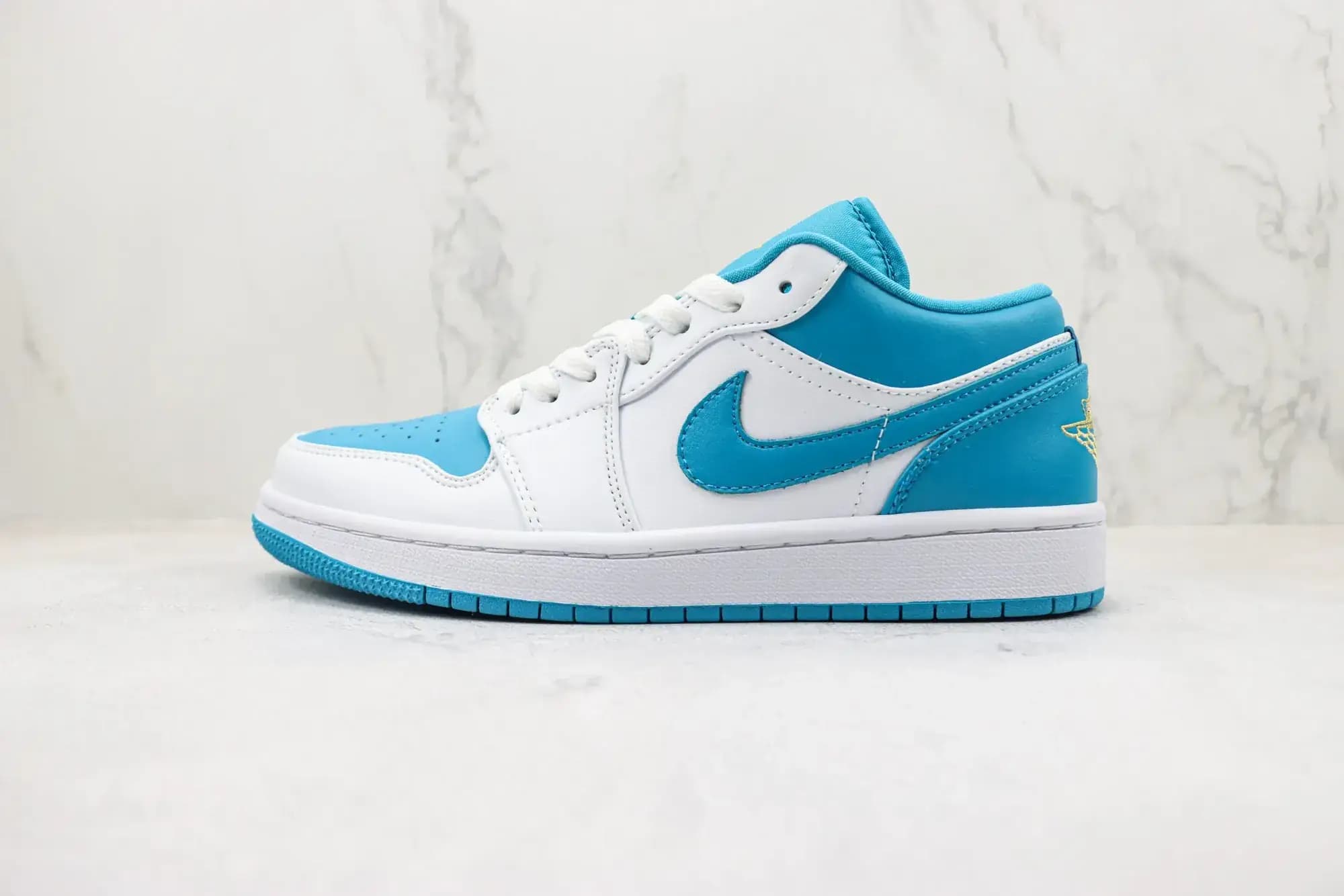 Jordan Nike Air Jordan 1 Retro Low — Blue